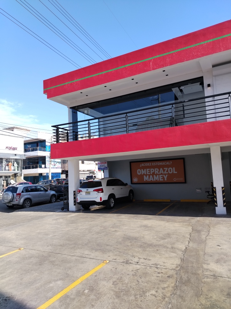 oficinas y locales comerciales - Alquiler local  Av. Venezuela Plaza Patrizo Santo Domingo Este Ens. Ozama 1