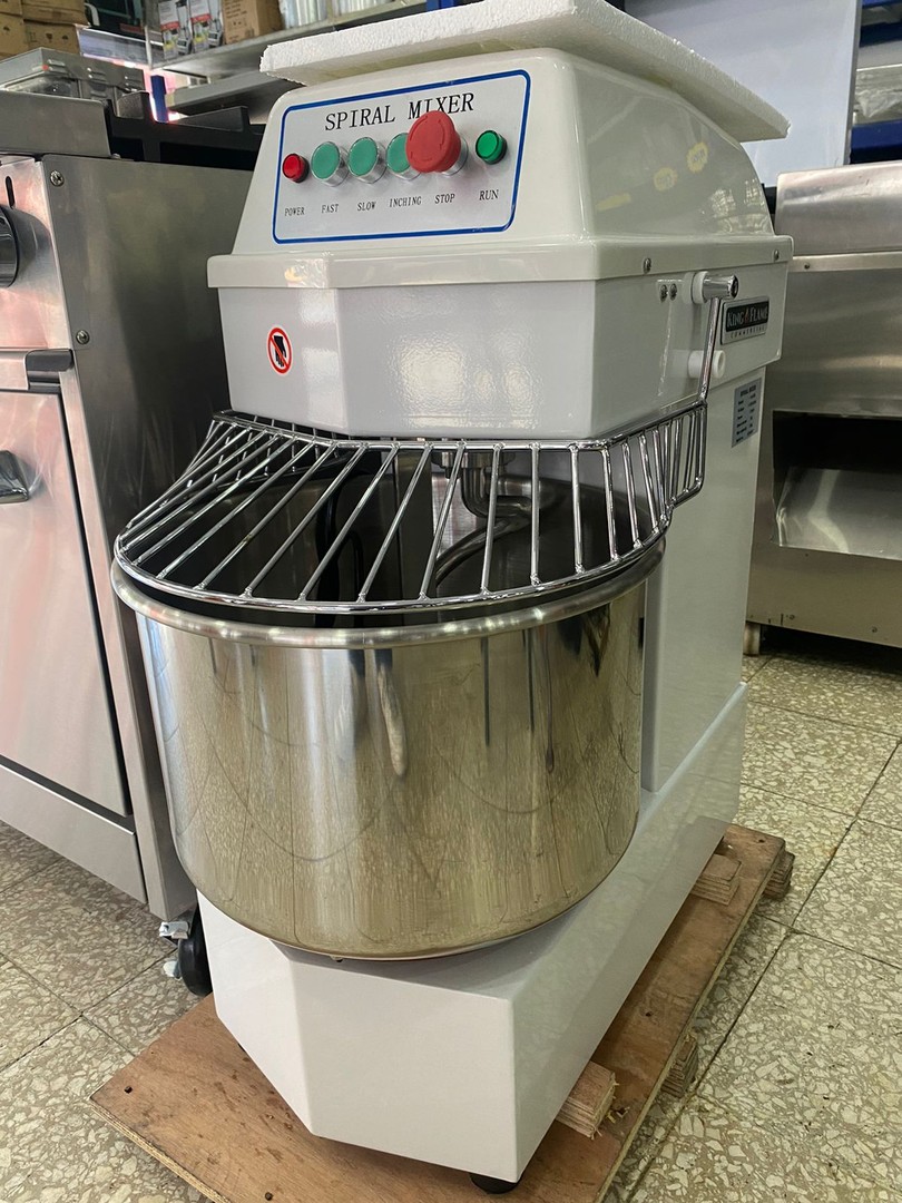 equipos profesionales - Mezcladora de Masa King Flame de 30 Litros 1