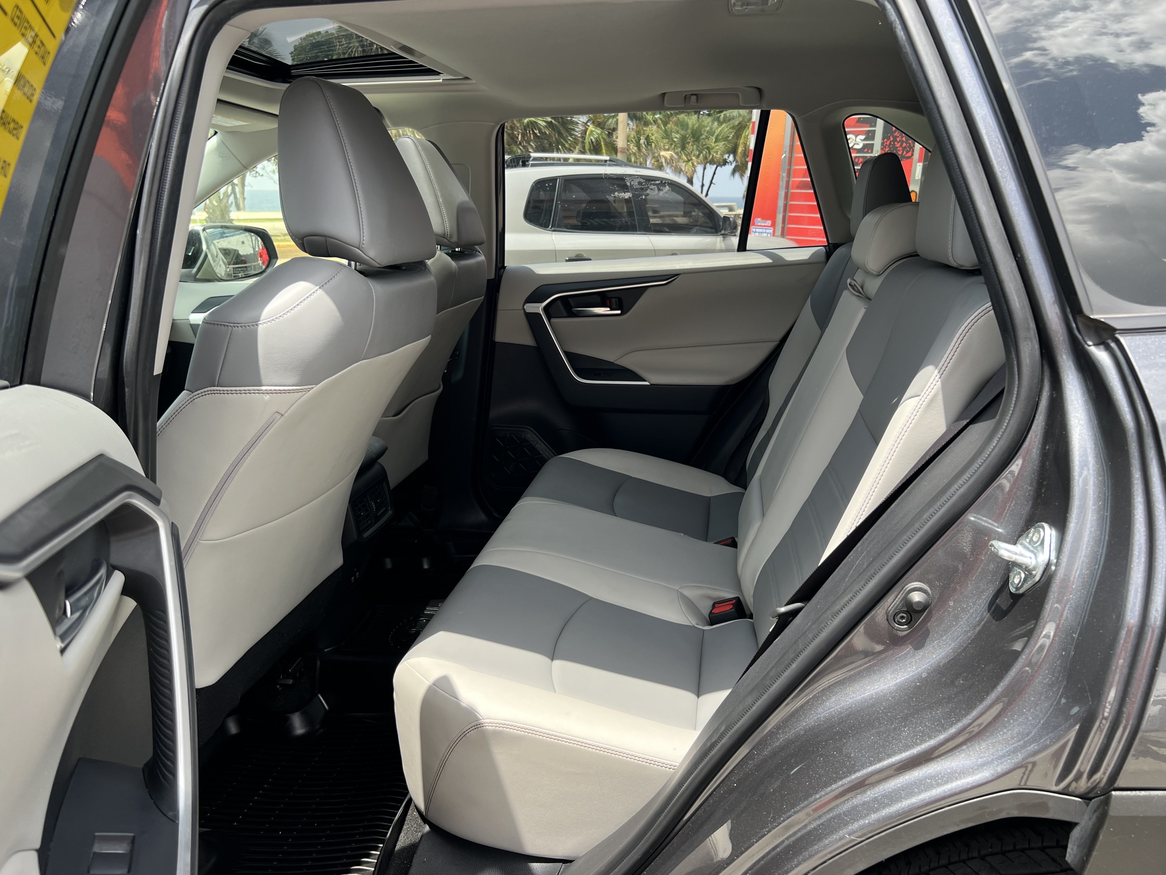 jeepetas y camionetas - Toyota Rav4 XLE Premium 2019 6
