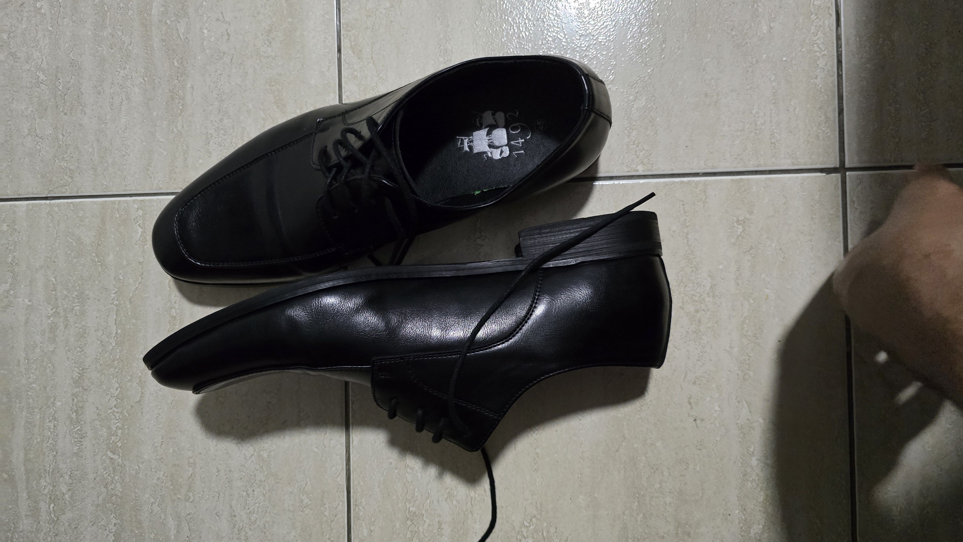 zapatos para hombre - **Vendo zapatos size 45 como nuevos negros*** 3