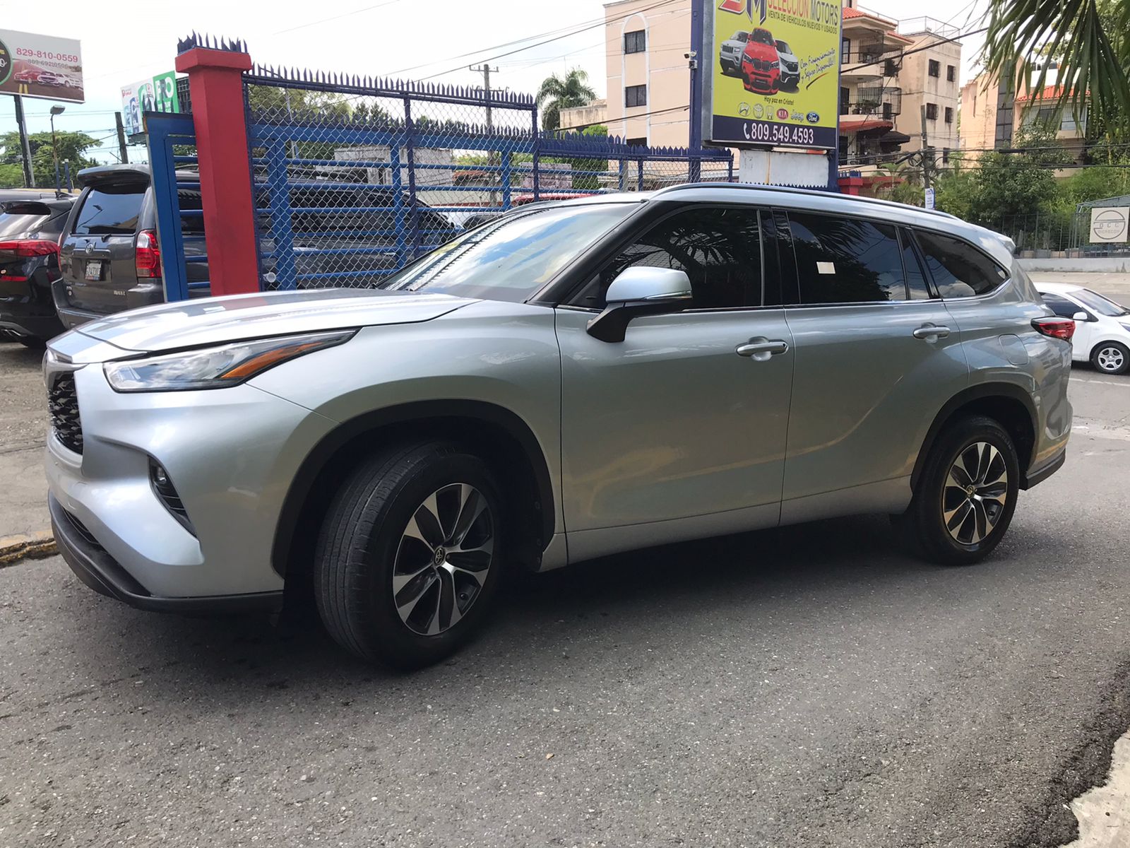 jeepetas y camionetas - TOYOTA HIGHLANDER XLE 2020 2