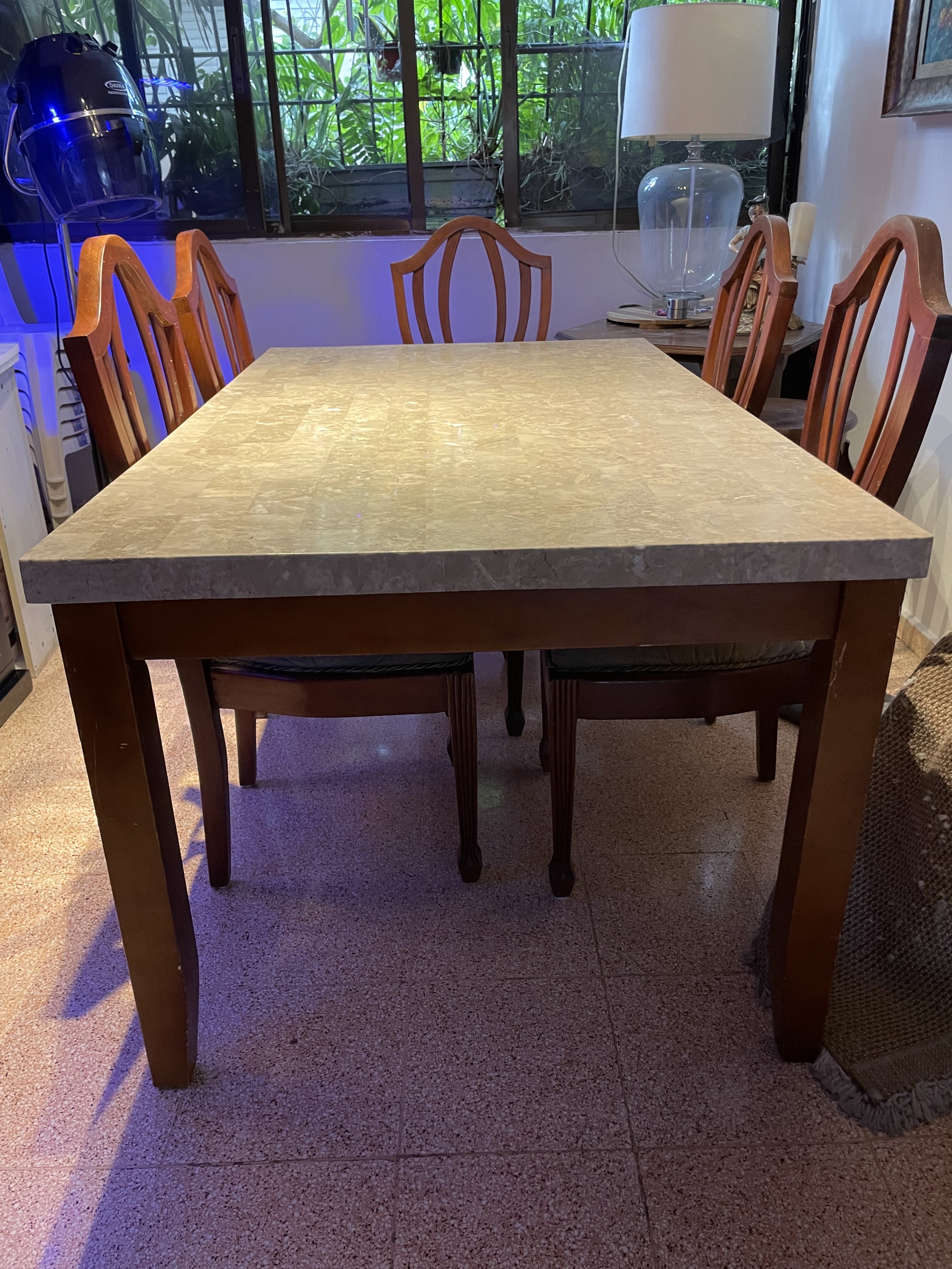 muebles y colchones - Comedor de 6 comensales de oportunidad  1