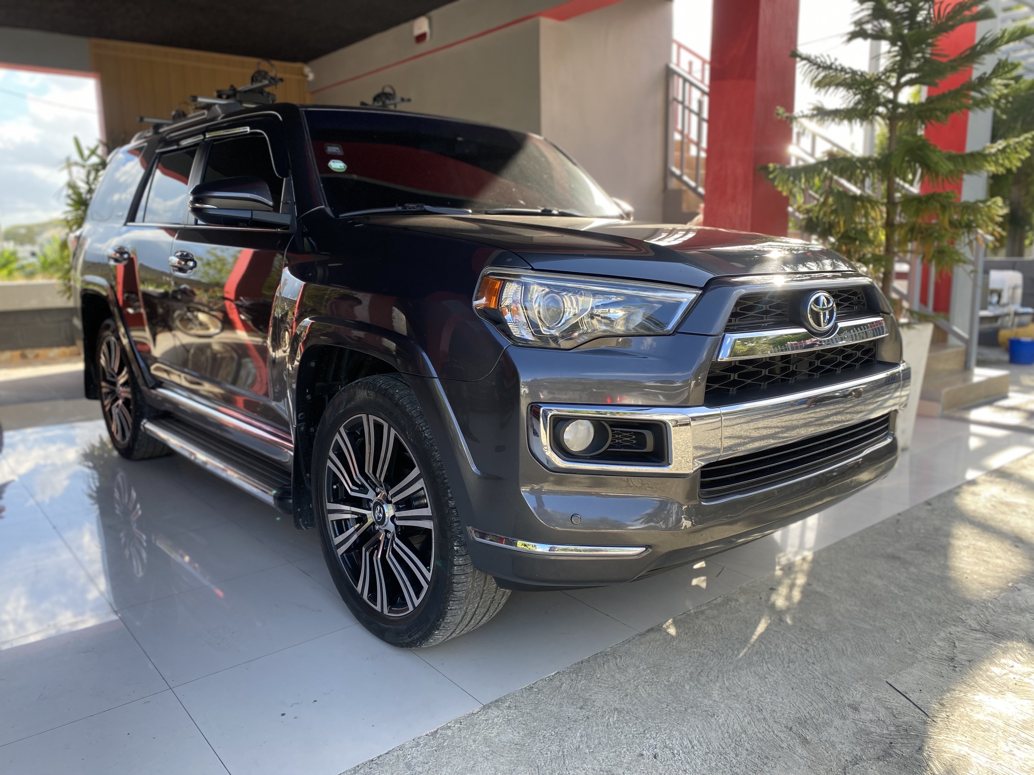 jeepetas y camionetas - TOYOTA 4RUNNER LIMITED 2014 1