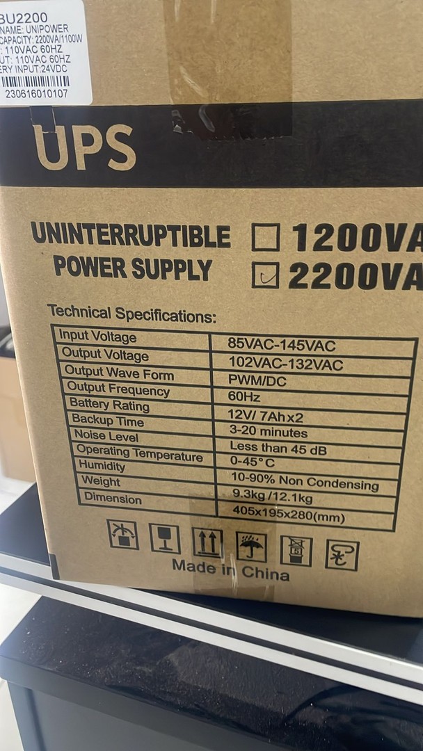 computadoras y laptops - UPS UNIPOWER 2200VA / 1100W  –TRABJA CON PLANTA / E INVERSOR /REGULA EL VOLTAJE  3