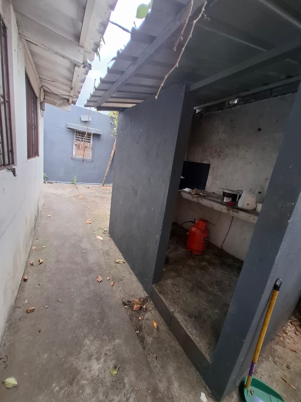casas - Vendo casa Comercial en Costa Azul 9