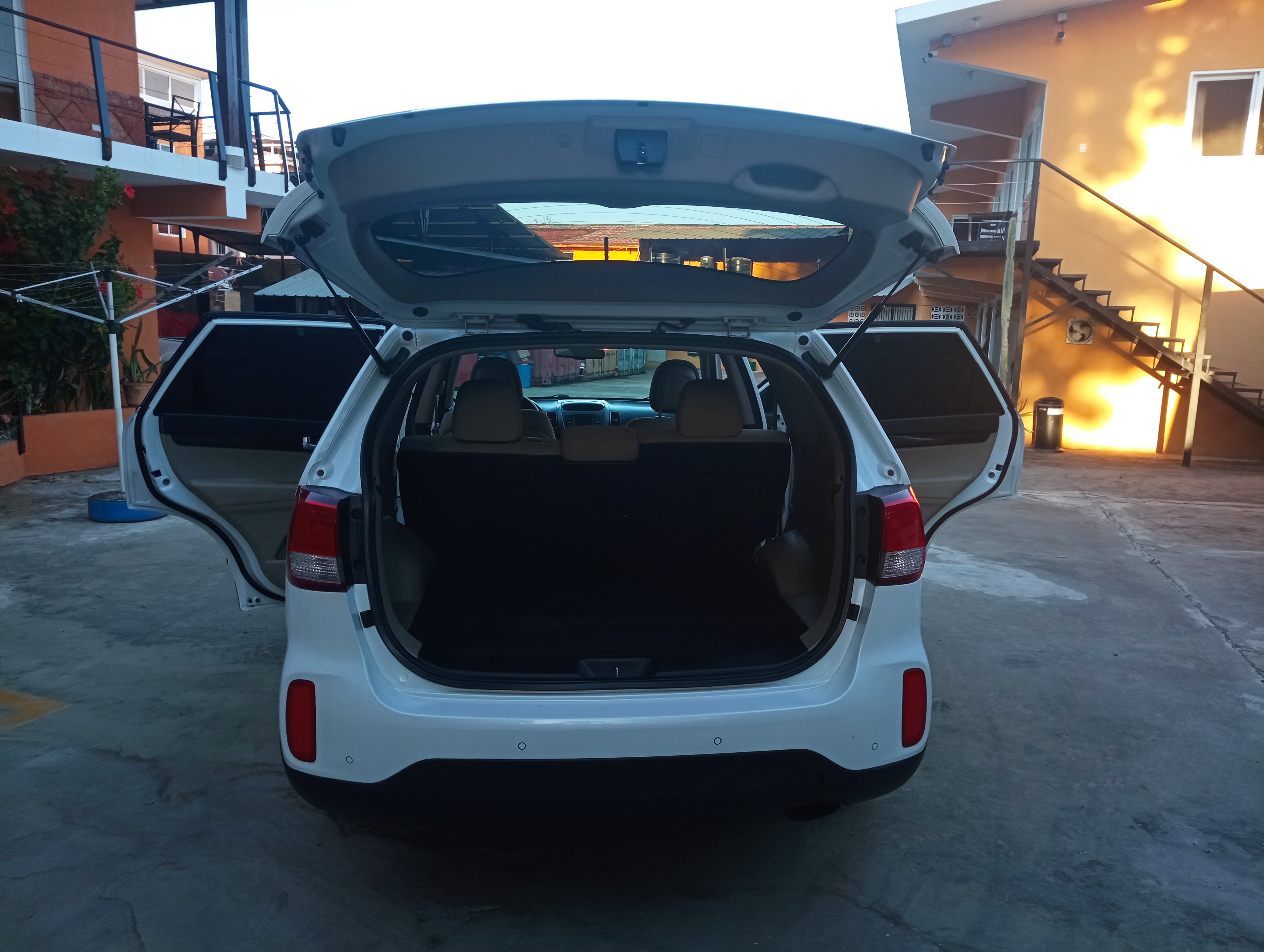 jeepetas y camionetas - Vendo Kia Sorrento 2015 4