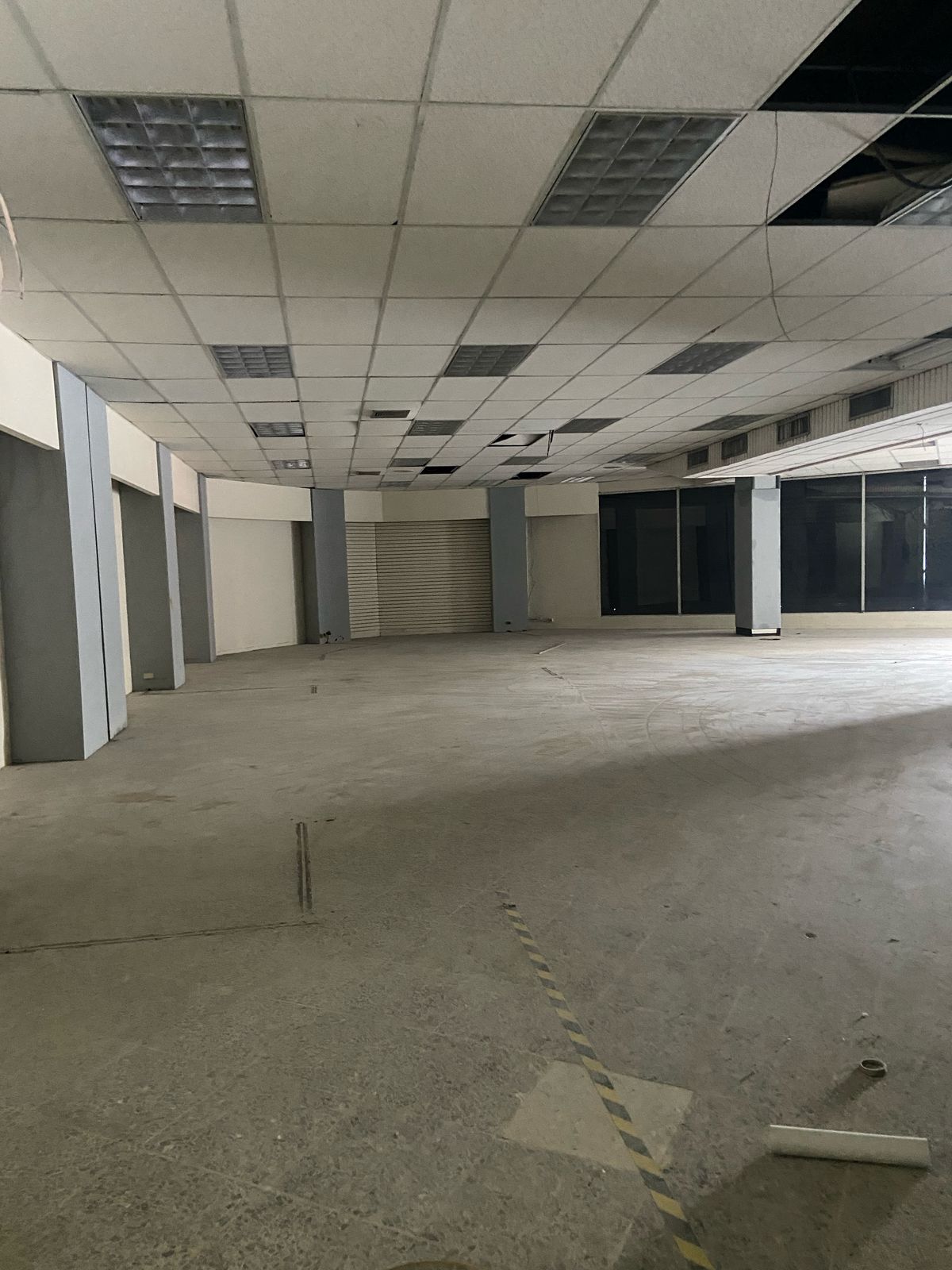 oficinas y locales comerciales - Local 386 Mts en Villa Juana   4