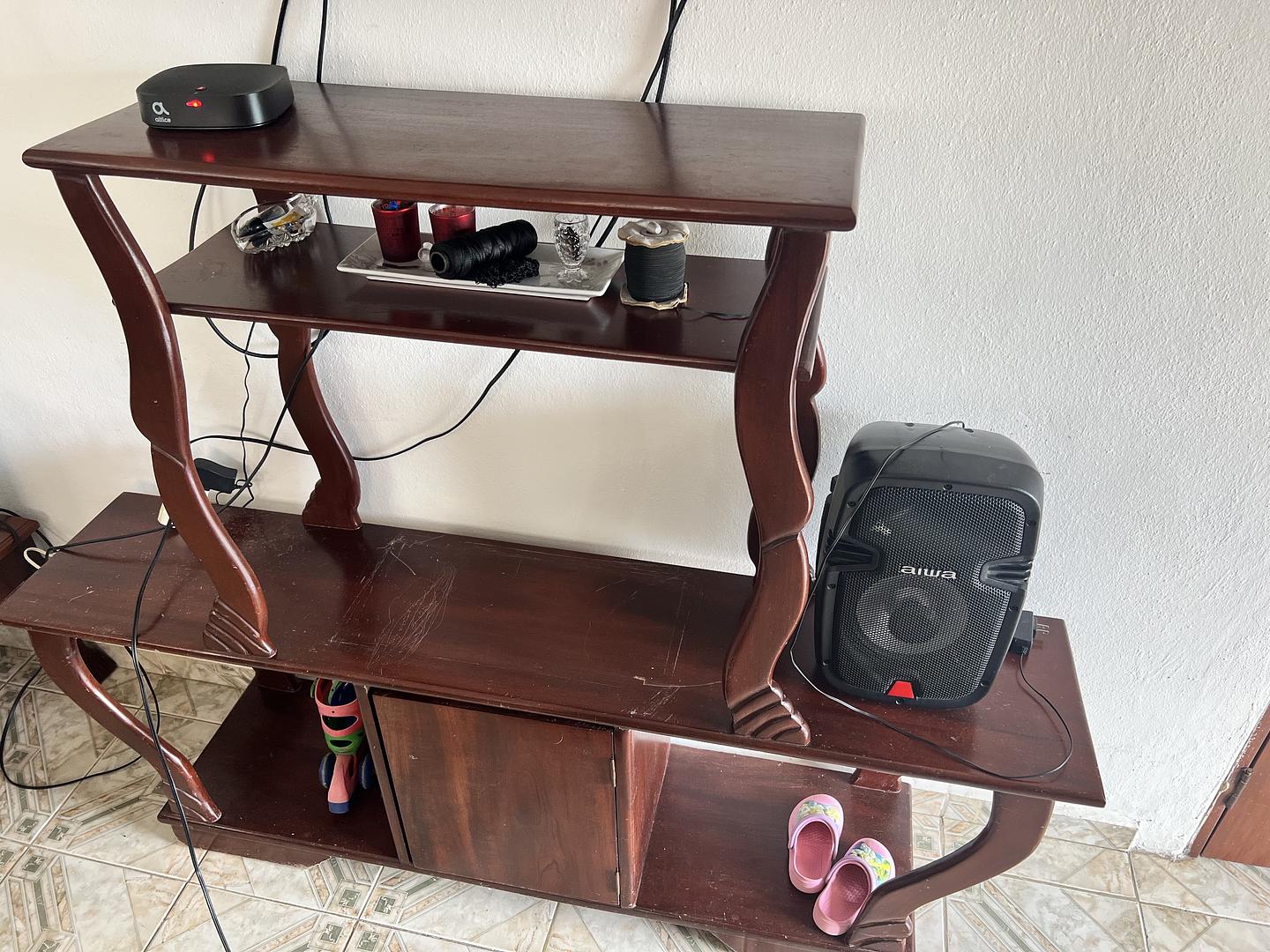 muebles y colchones - Estante en andiroba 2