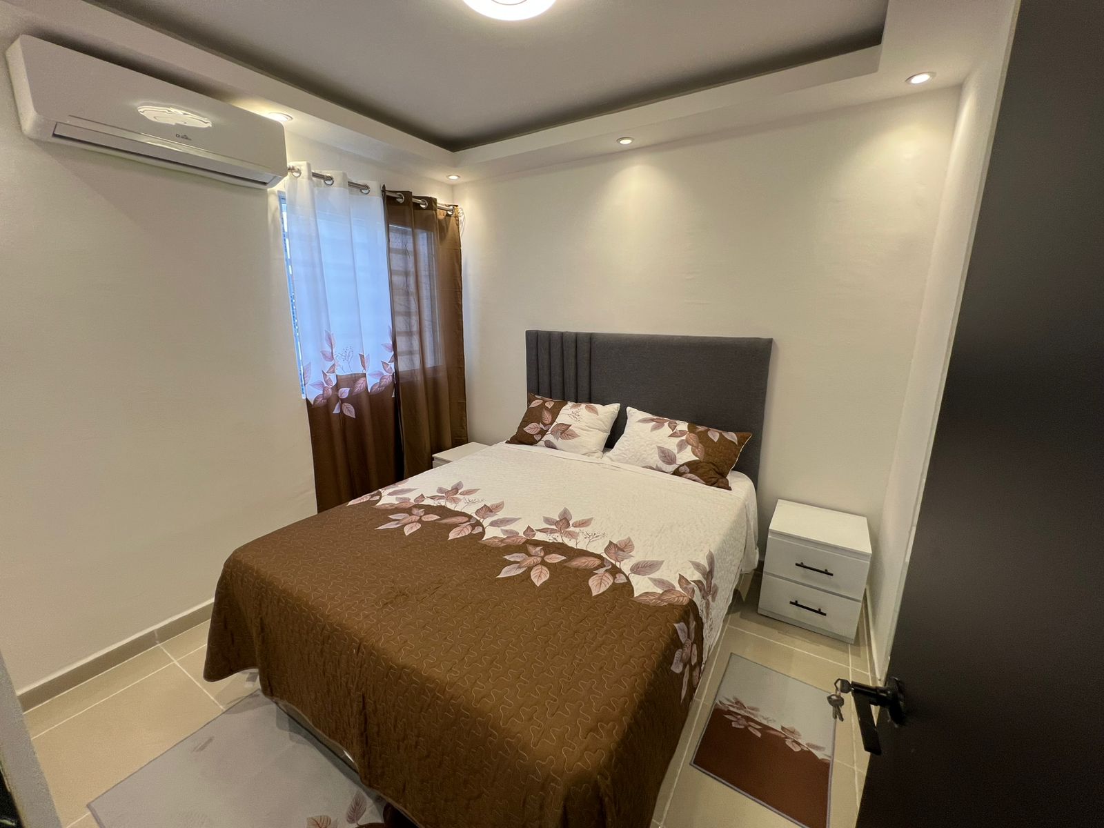 apartamentos - Se Renta Apartamento Amueblado en Av Las Americas 4