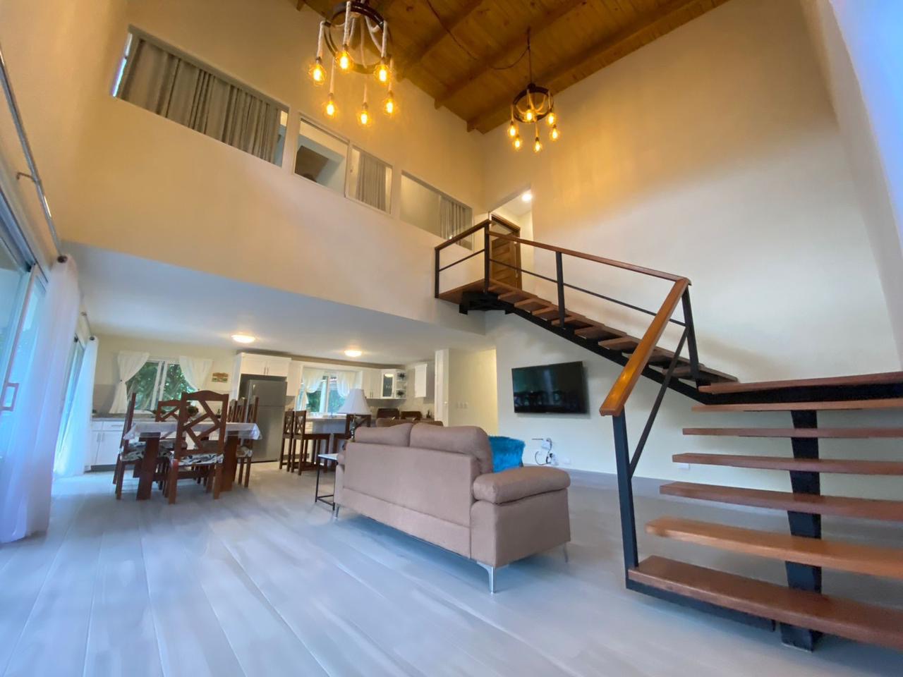 casas vacacionales y villas - Vendo Villa Jarabacoa amueblada tres niveles oport 7