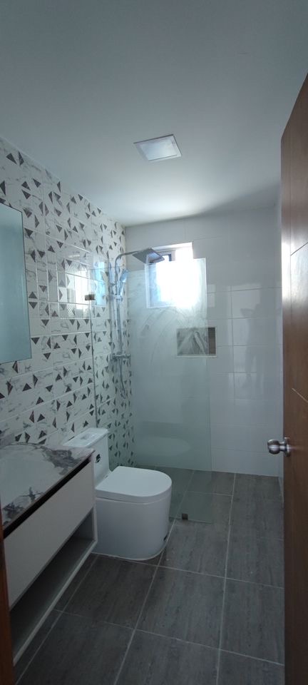 casas - venta de casa en la autopista de san isidro brisa oriental Santo Domingo este  8