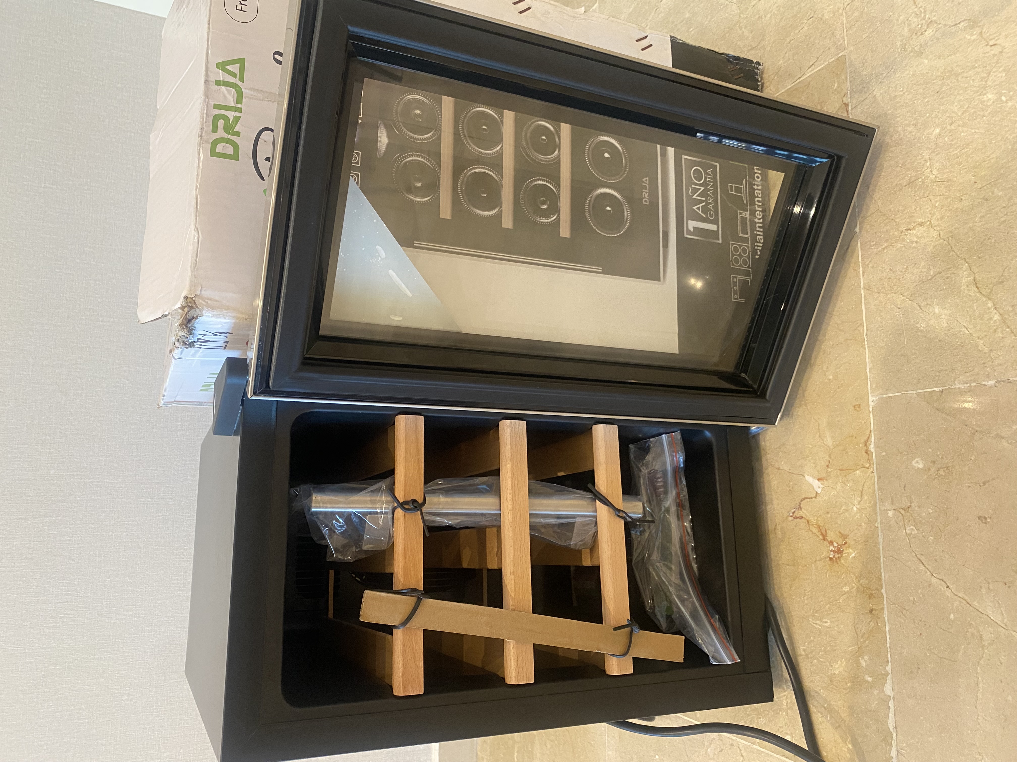 electrodomesticos - Vinera Drija 8 botellas 5