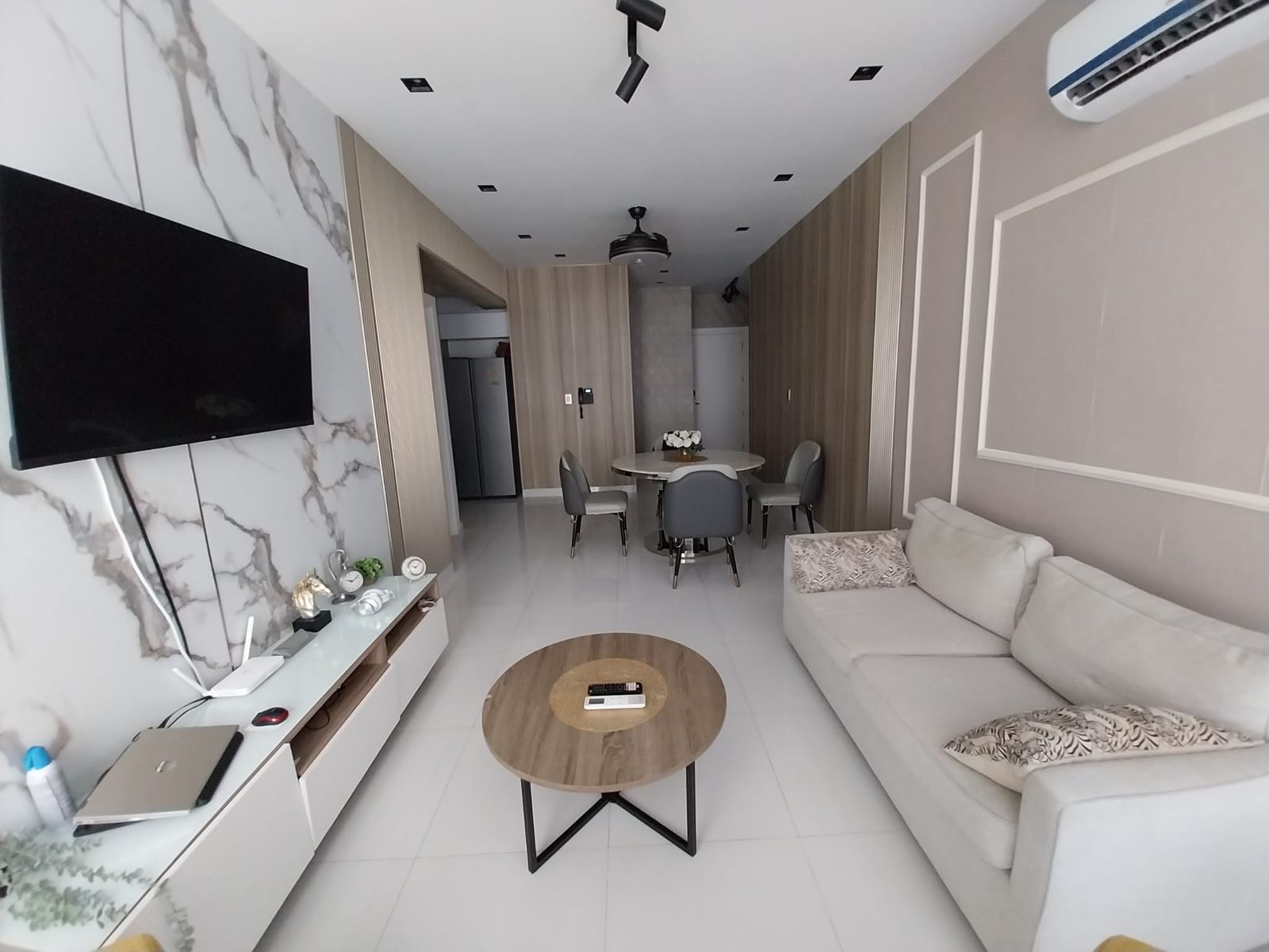 apartamentos - Vendo hermoso apartamento en Urbanizacion Real  0