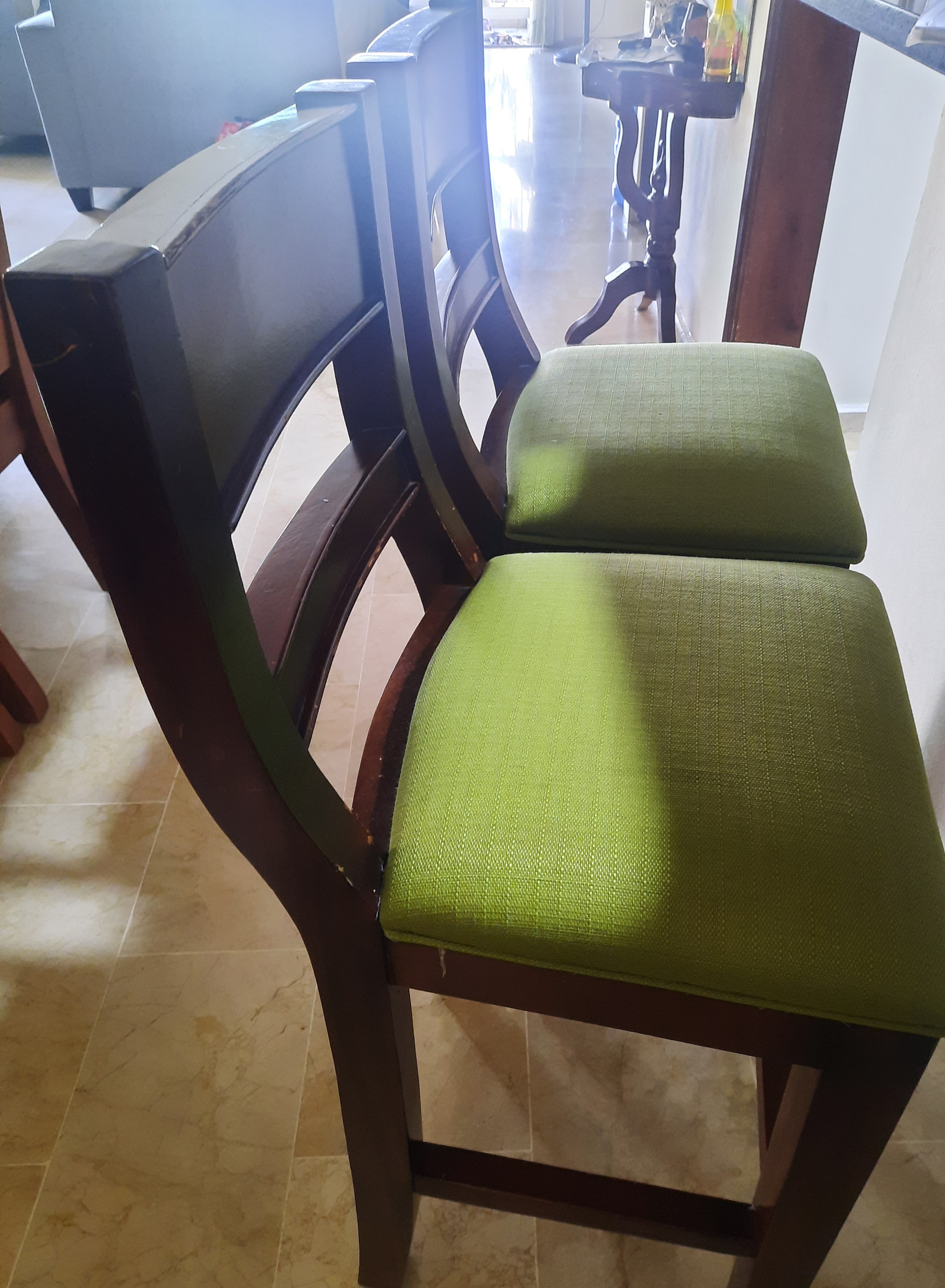 muebles y colchones - TABURETE EN CAOBA CENTENARIA 4