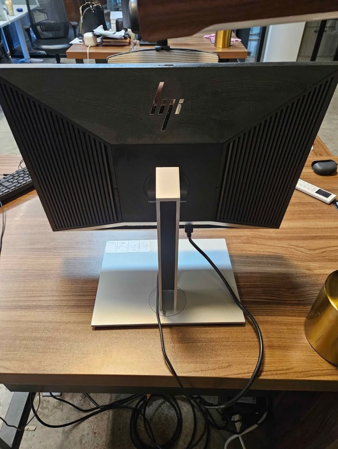 computadoras y laptops - Monitor HP Mini-in-One 24 Display 7AX23AA 1