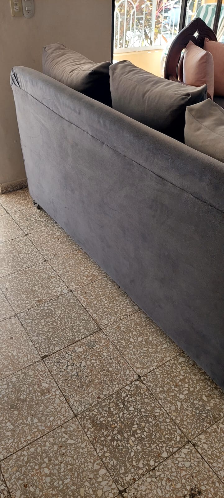 muebles y colchones - Sofa de 3 plazas en buenas condiciones 1