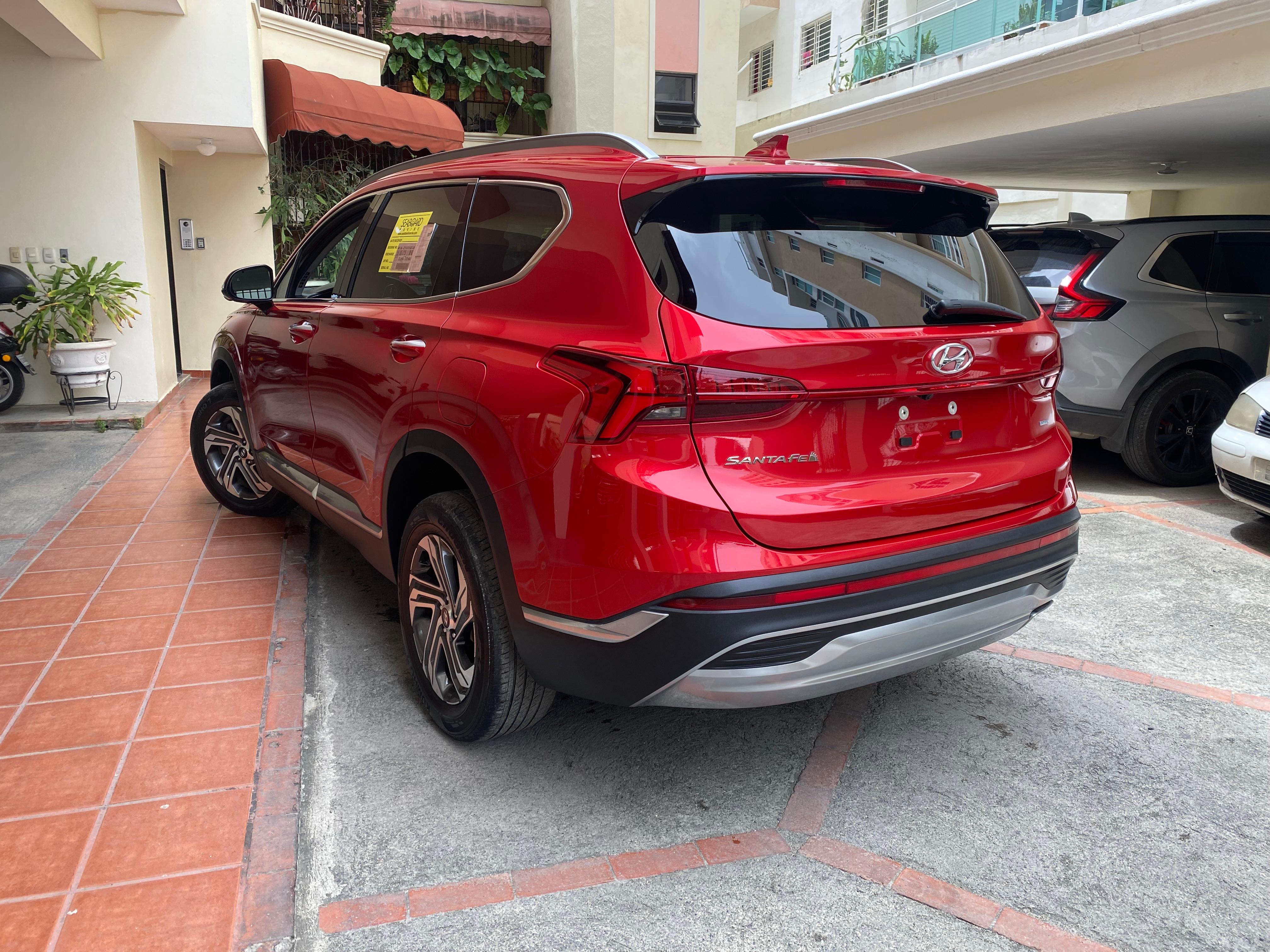 jeepetas y camionetas - Hyundai Santa Fe 2023 AWD Límited  4