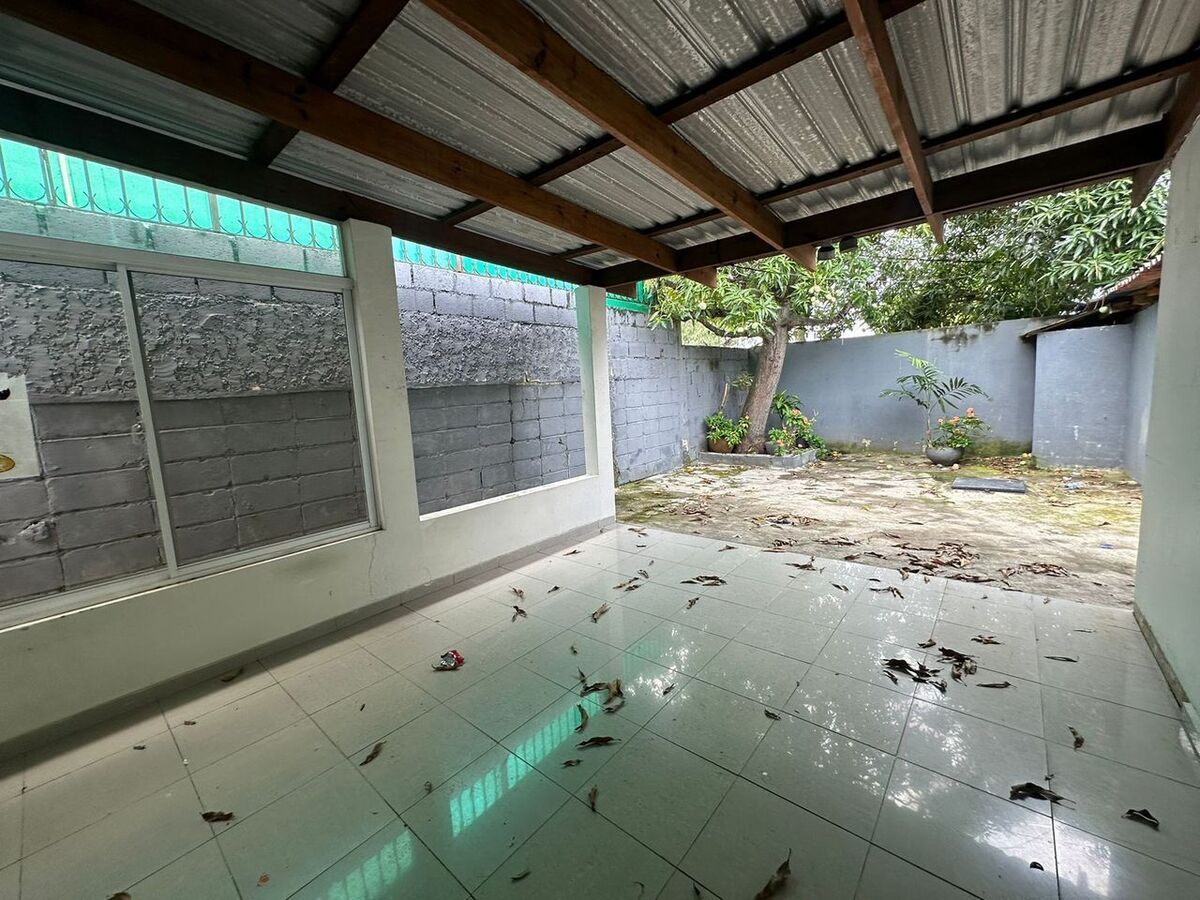 casas - Casa en Alquiler en Los Prados para Oficinas 6