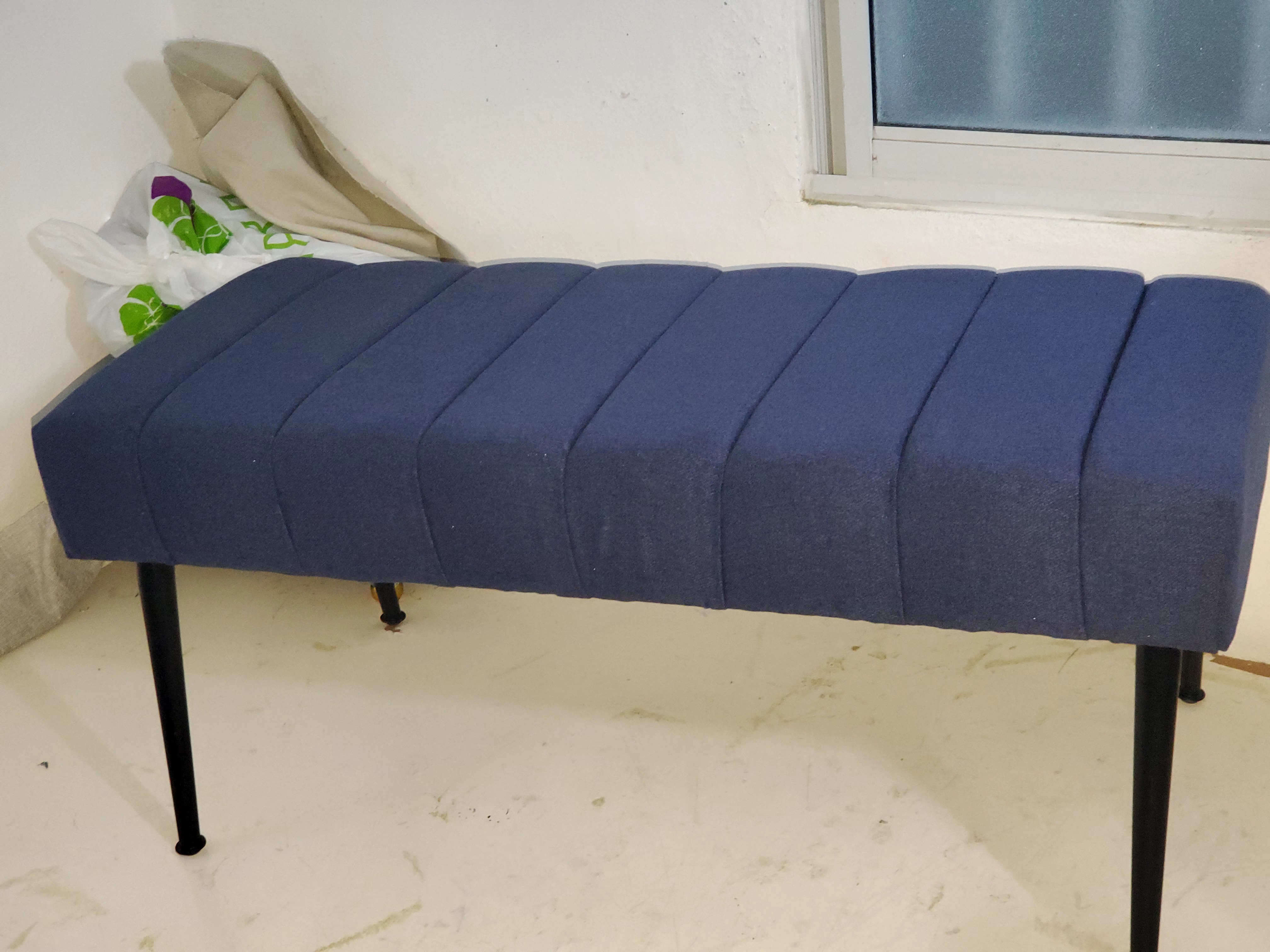 muebles y colchones - Diván azul marino totalmente nuevo  1
