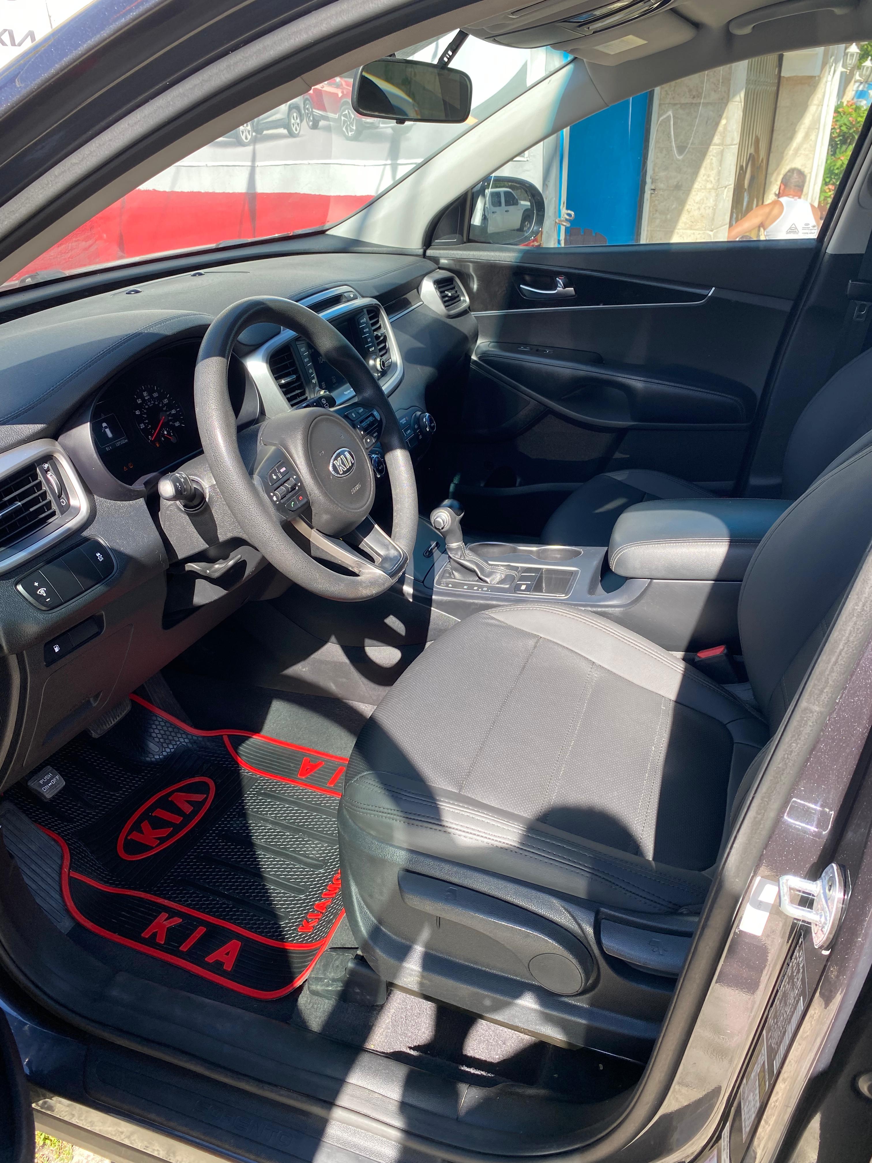 jeepetas y camionetas - Kia Sorento Lx 2018 5