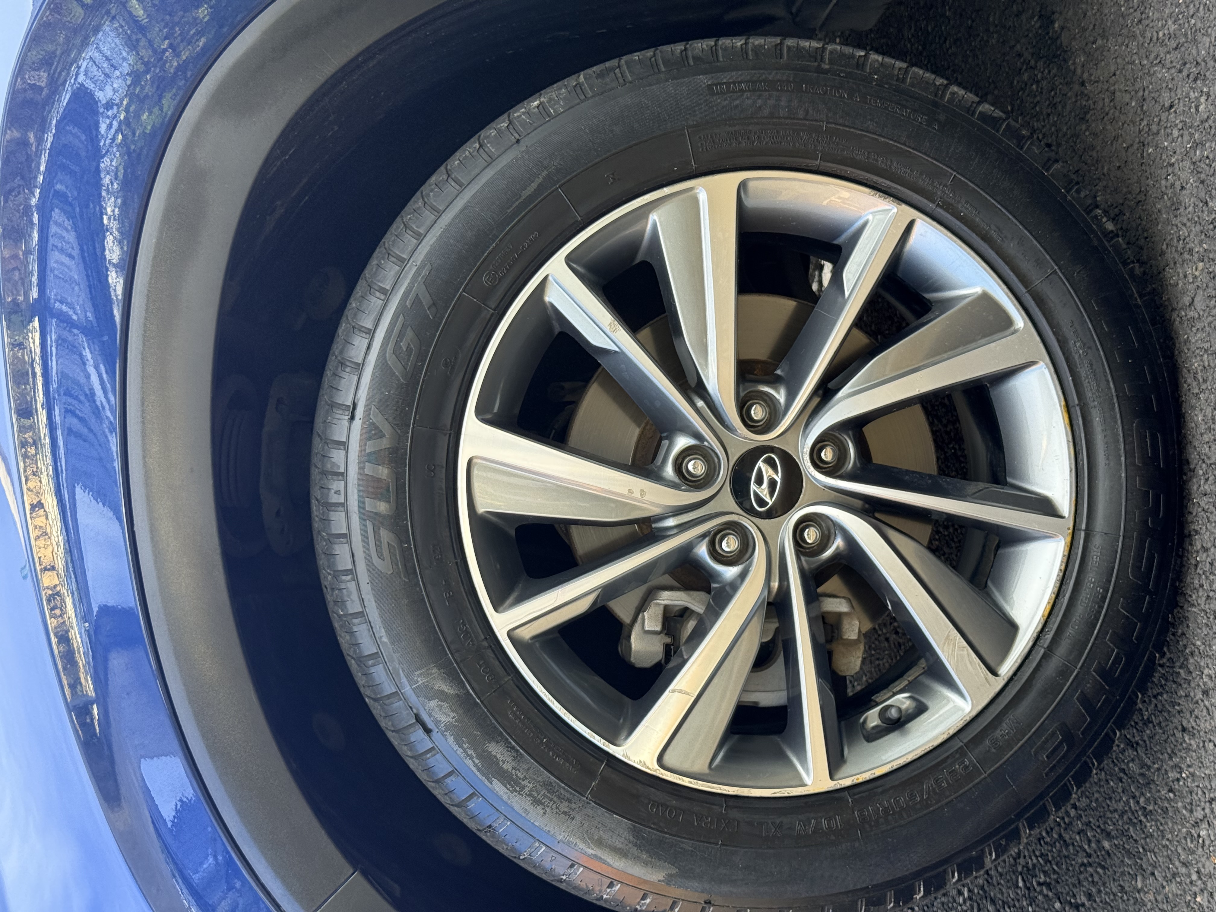 jeepetas y camionetas - Hyundai Santa fe 2019 4x2 3 filas Motor Dohc 3