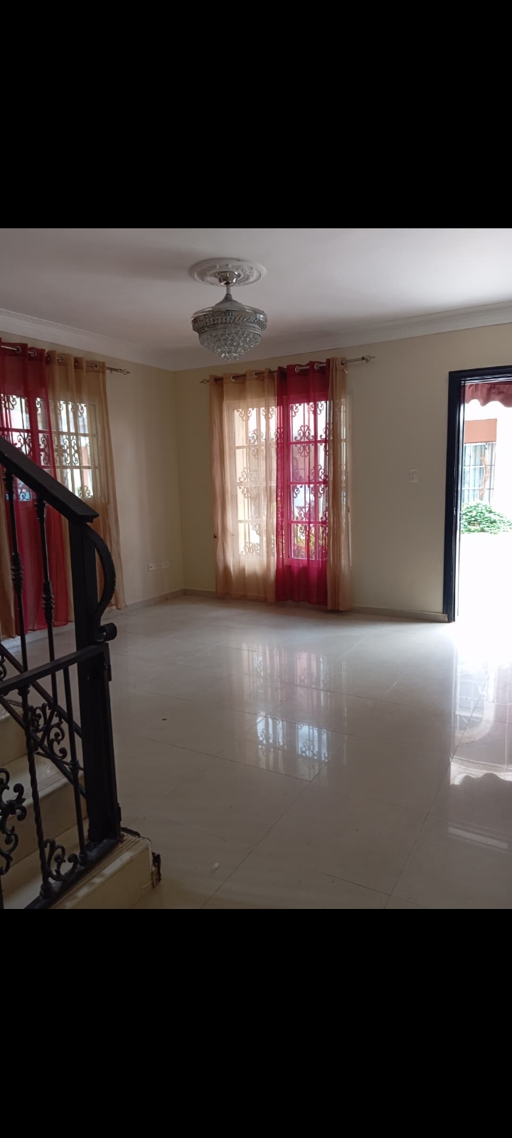 casas - Casa de dos niveles San Isidro  1