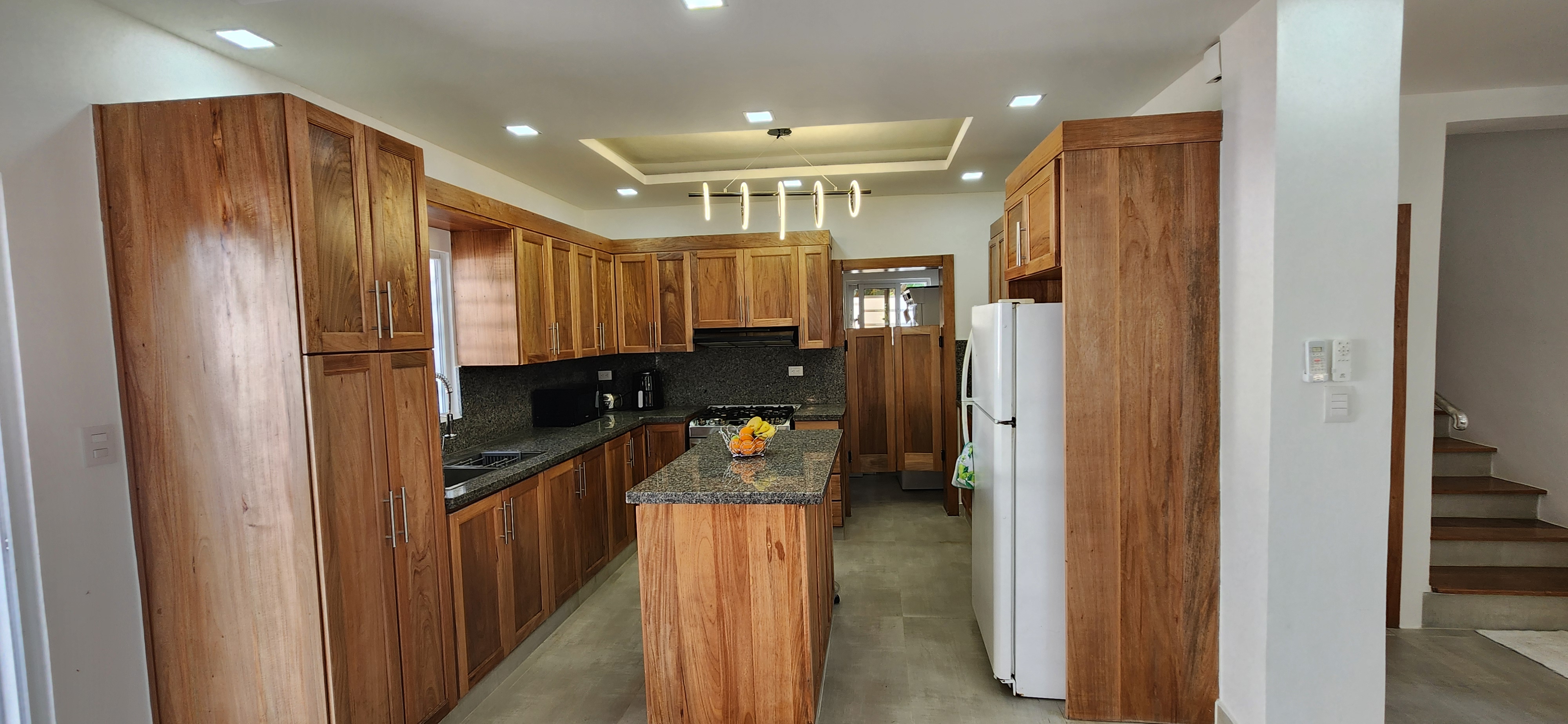 casas - Hermosa y Amplia casa ubicada en Puerto Plata  7