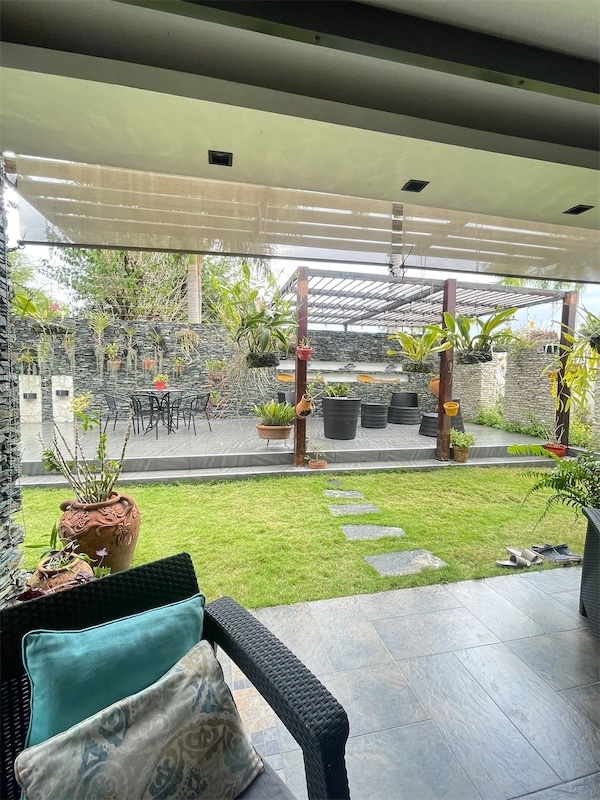 casas - Venta de casa con piscina de 1,159mts en el Distrito Nacional Santo Domingo  8