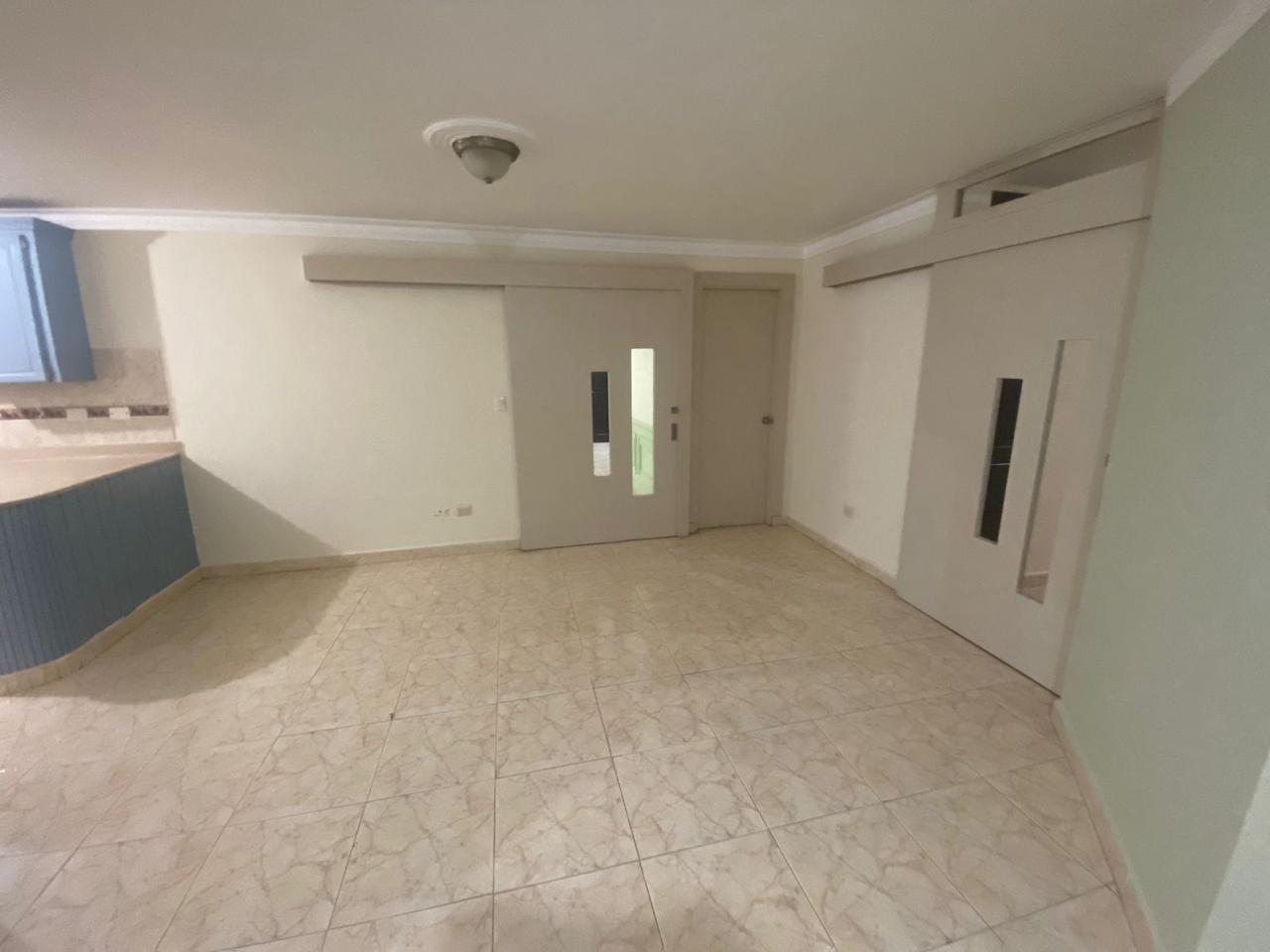 apartamentos - Apartamento de Venta en La Moraleja, 4to Piso 3
