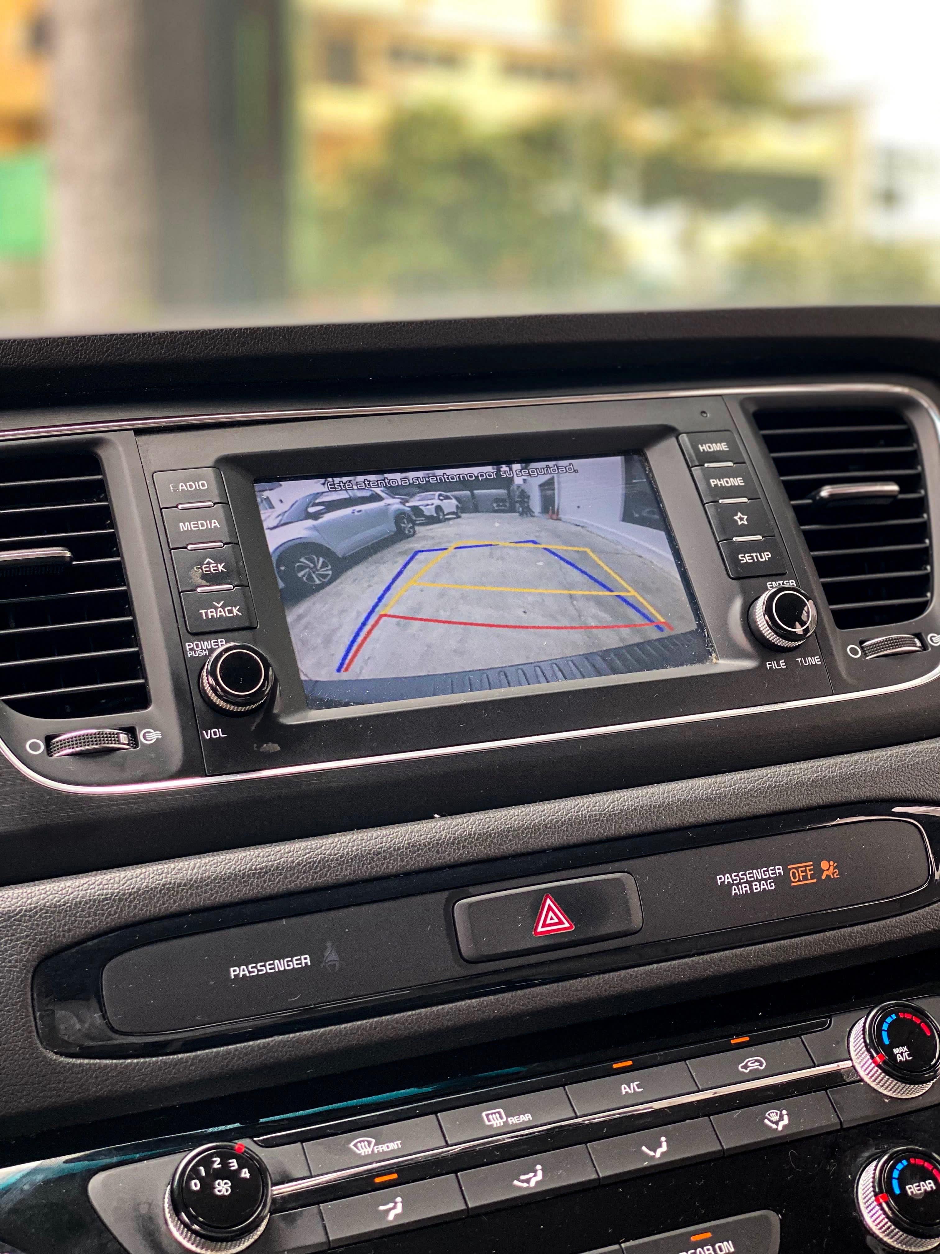 jeepetas y camionetas - Kia Sedona LX 2021 NO IMPORTA EL CRÉDITO  9