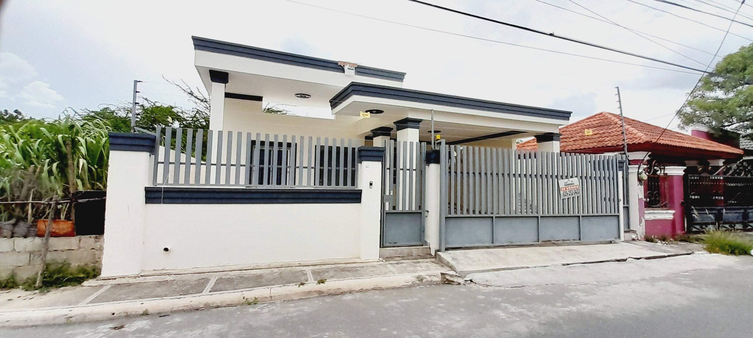 casas - VENDO CASA CON SERCO ELECTRICO, Y PORTON A CONTROL REMOTO TITULO Y DESLINDE 0