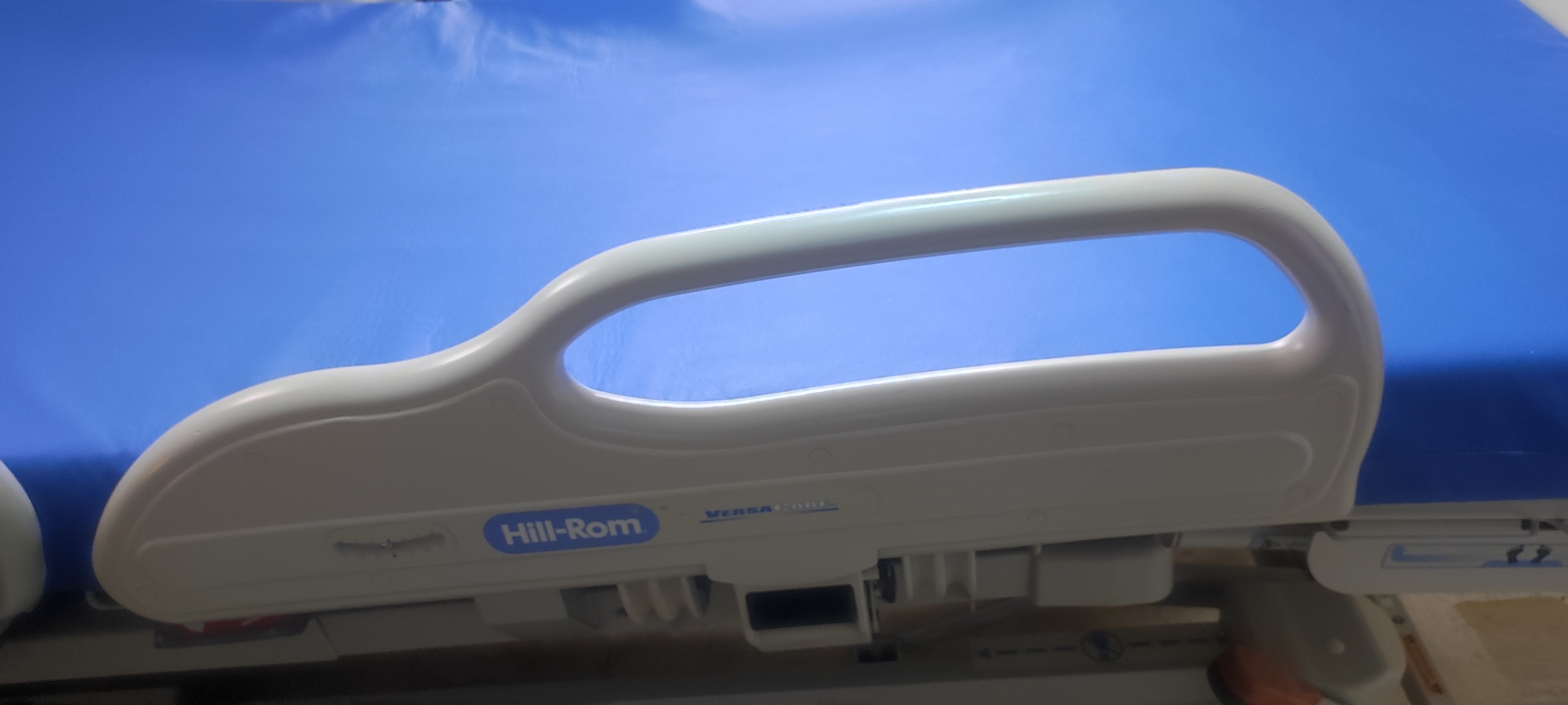 Salud y Equipamiento Médico - Cama de posición electrica, excelente  5