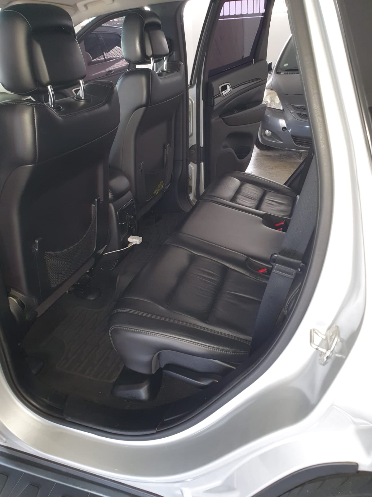jeepetas y camionetas - venta de oportunidad Jeep laredo 4x4 2012. 3