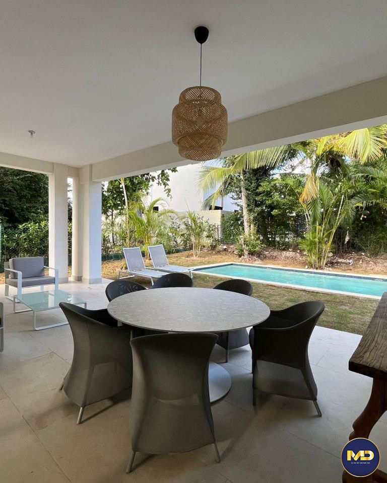 casas vacacionales y villas - 🏡Villa de Lujo Amueblada en Punta Cana Village | Piscina |4HB| 6BÑ| ✨ 9
