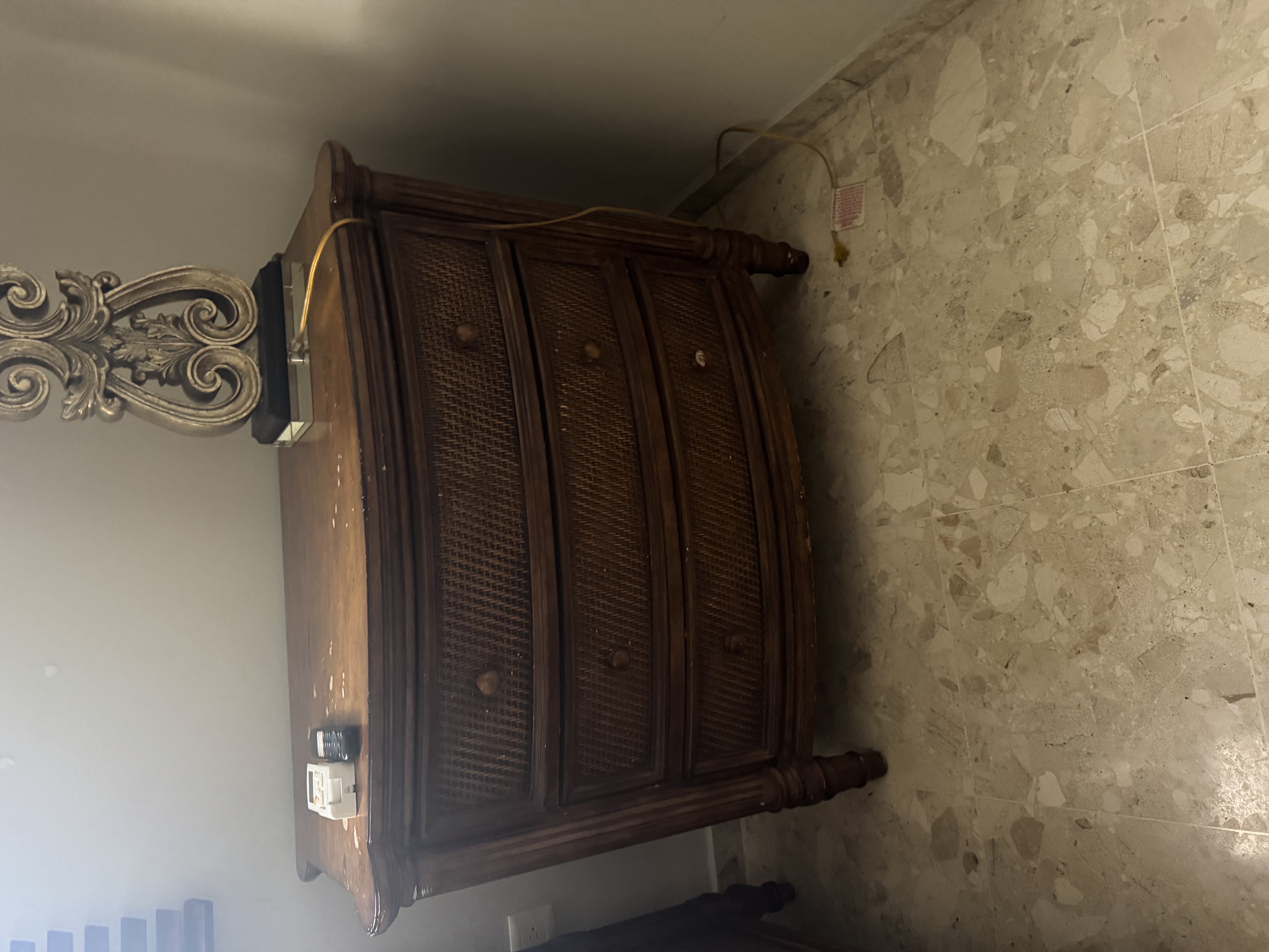 muebles y colchones - Juego de Habitacion Queen usado 2