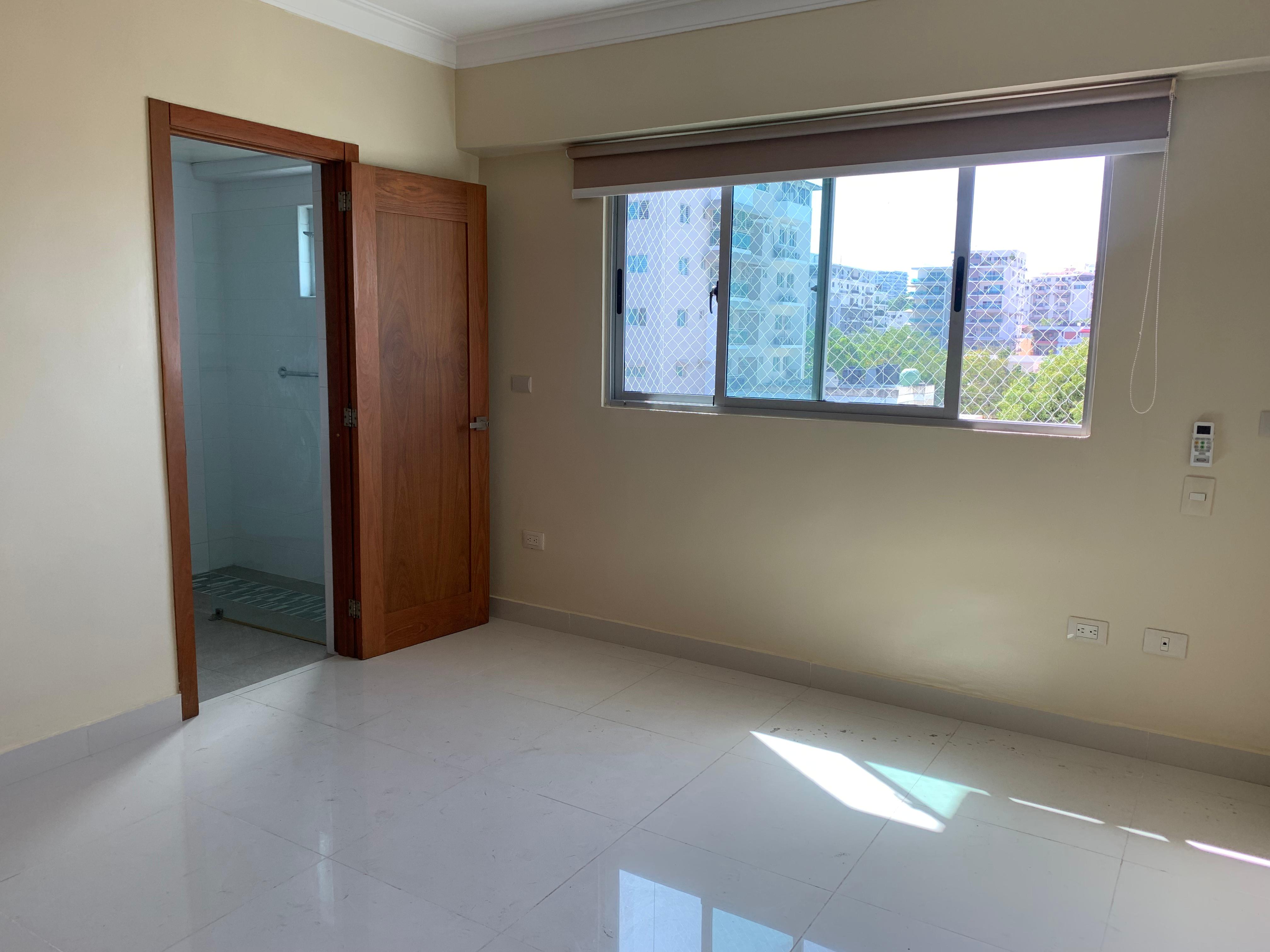 apartamentos - Apartamento en alquiler con Linea Blanca en Gazcue 0