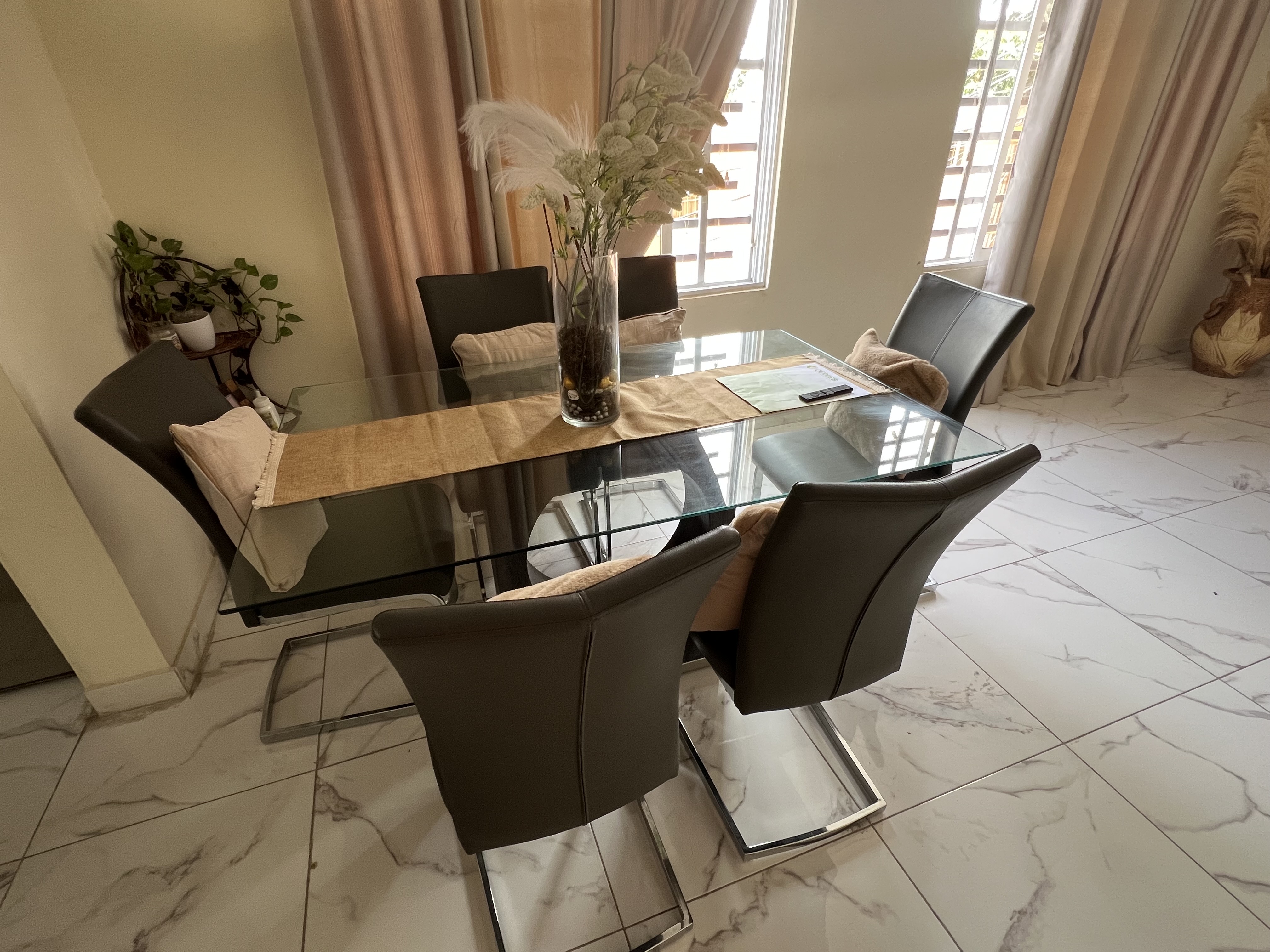 muebles y colchones - comedor de 6 sillas  0