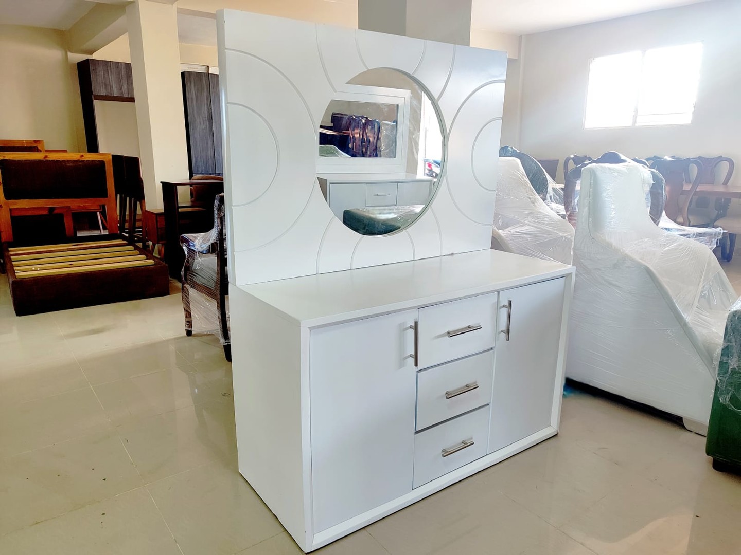 muebles y colchones - credenza con espejo