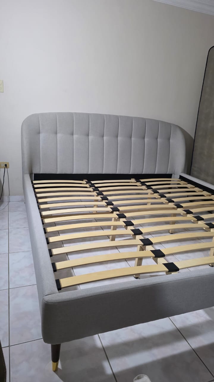 muebles y colchones - Cama King Gris claro Ilumel 2