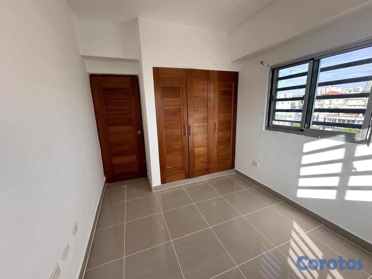 apartamentos - vendo Ph avenida independencia Miramar tres habitaciones dos parqueos terraza  9