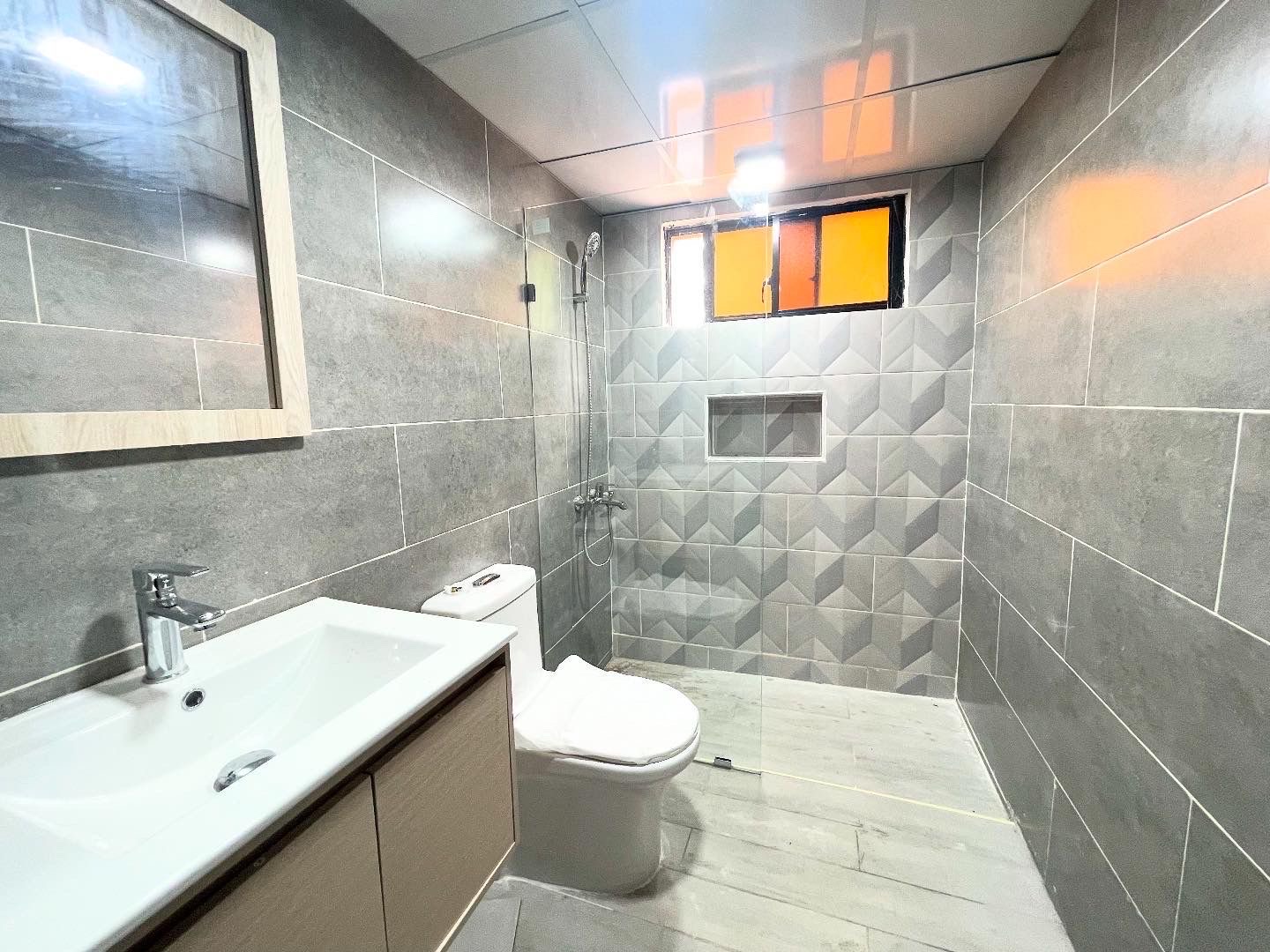 apartamentos - Alquiler en Los Cacicazgos – Zona exclusiva, residencial cerrado y seguro.  9