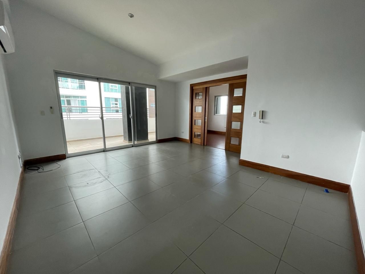 apartamentos - Amplio Penthouse en venta en Serralles 0