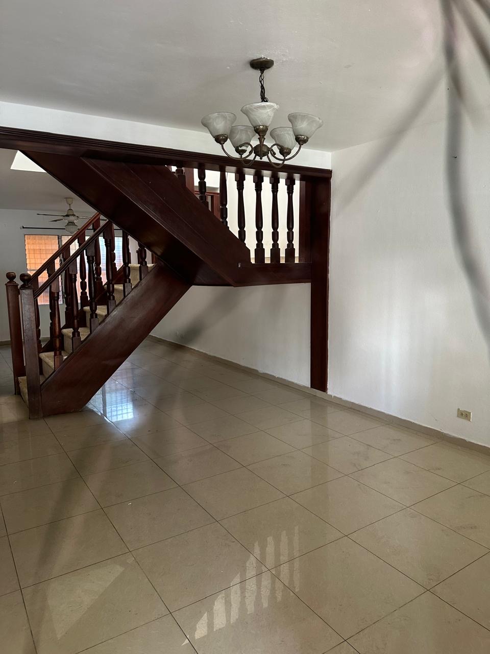 casas - Vendo independencia klm 9 y medio precio RD$12.3 p 3