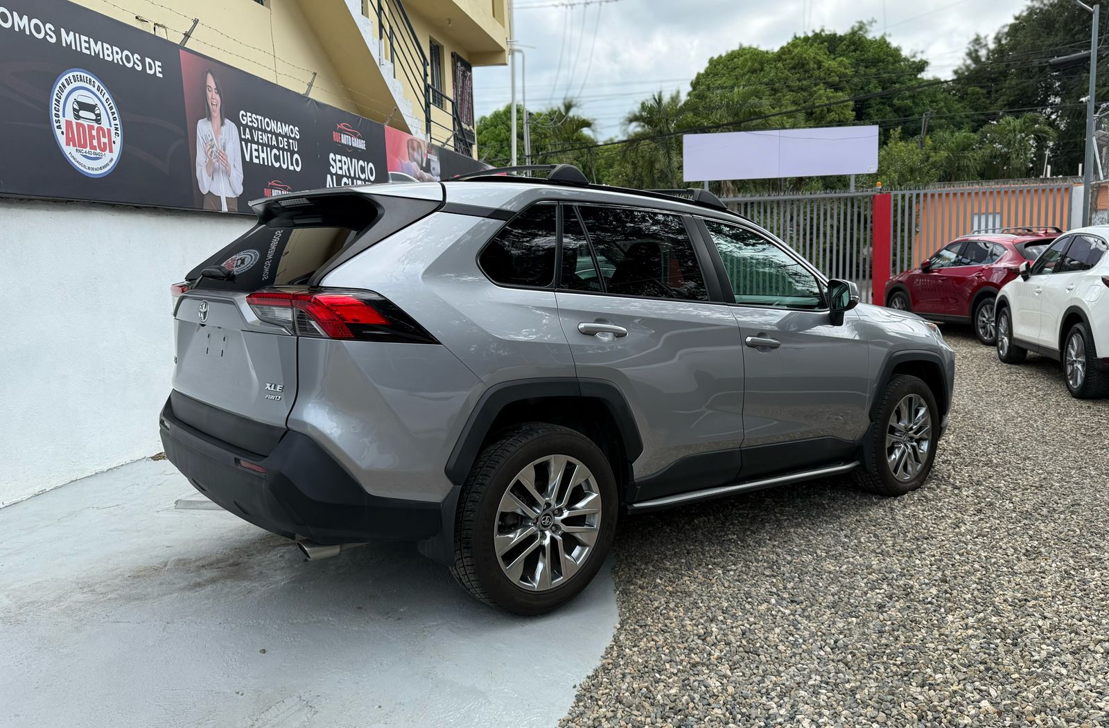 jeepetas y camionetas - Toyota rav4 2019 xle premium  1