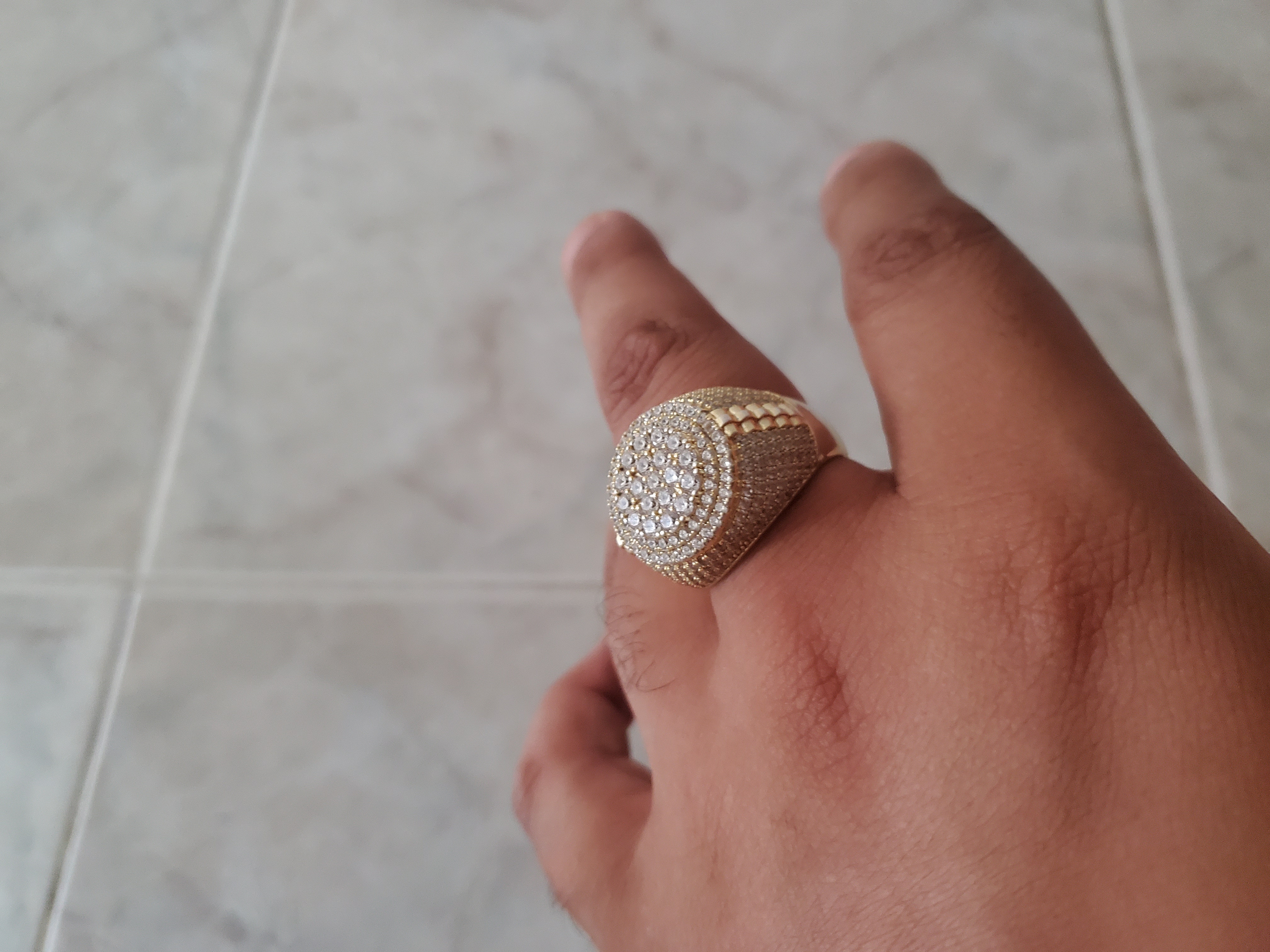 joyas, relojes y accesorios - Vendo anillo con baño de oro 14 no se pone negro  0