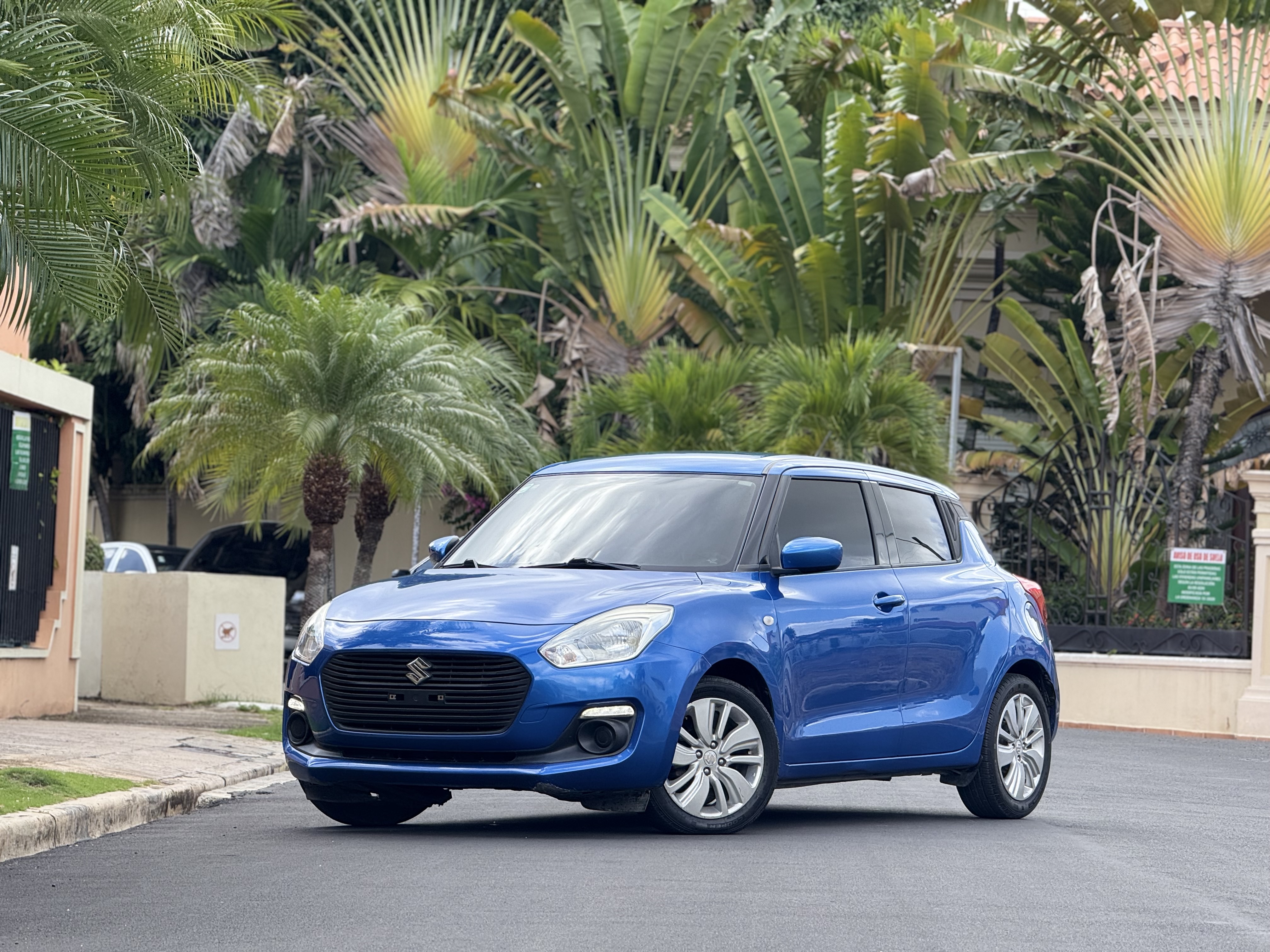 carros - Suzuki Swift 2019 De la Santo Domingo Motor 0