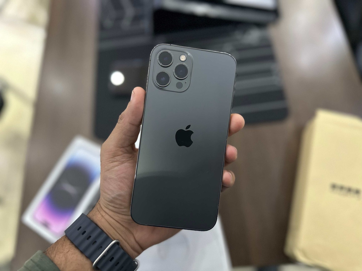 celulares y tabletas - Vendo iPhone 12 Pro Max 256GB impecable, Desbloqueado. Clean imei, $ 33,800 NEG 0