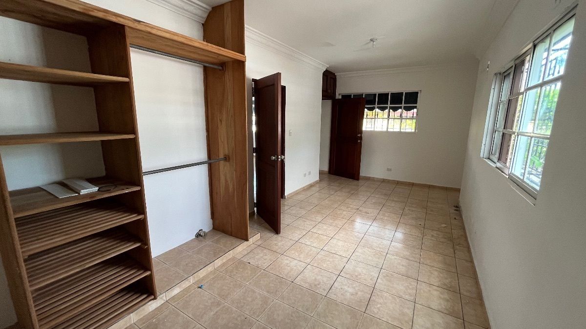 casas - Casa en alquiler en San Geronimo de 5 hab  6