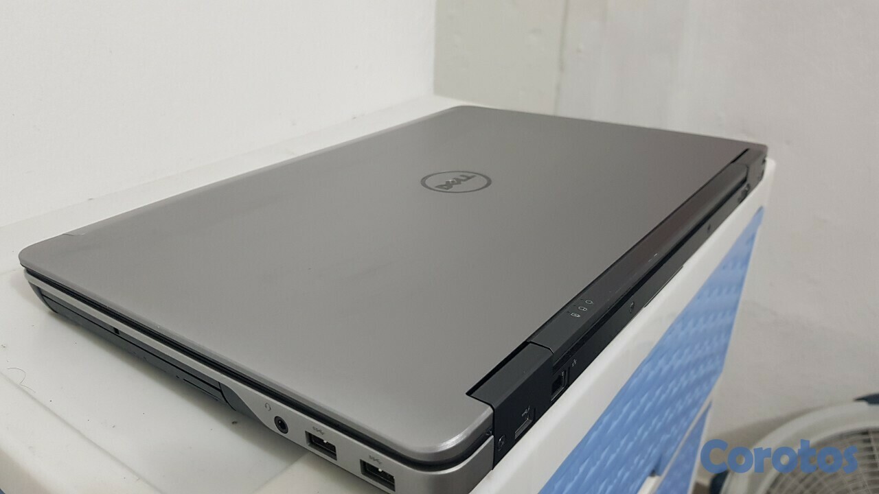computadoras y laptops - Dell 6540 17 Pulg Core i7 Ram 8gb Disco 512gb SSD Video Aty 2gb Dedicada 3