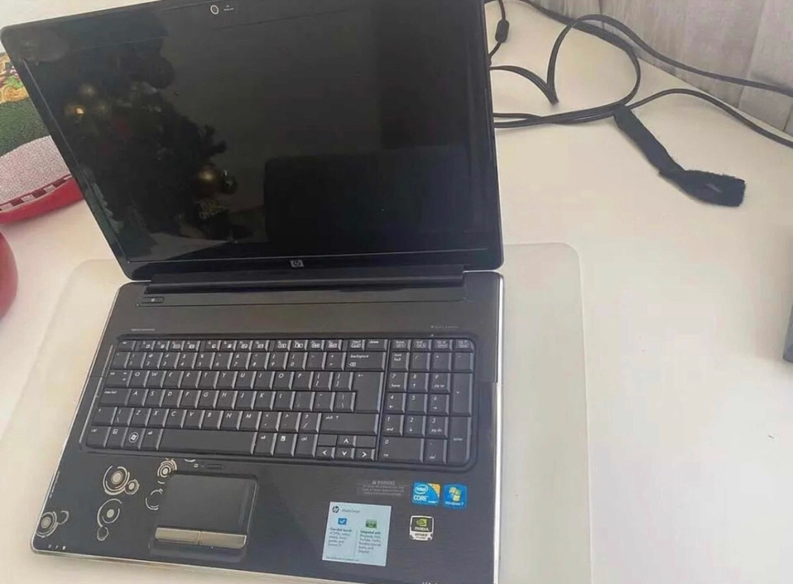computadoras y laptops - Laptop HP COMO NUEVA ÚNICO DUEÑO  1